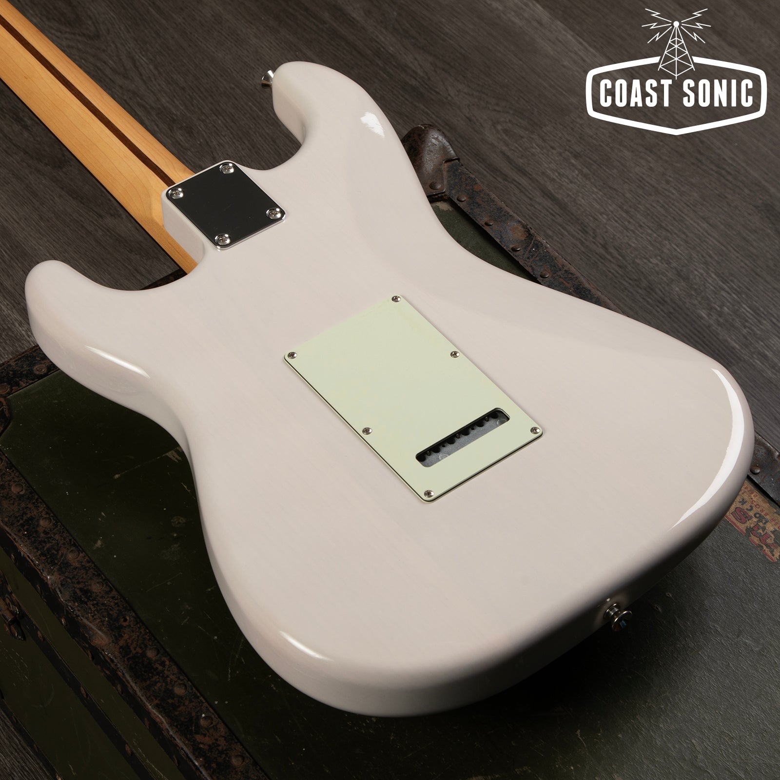 2022 Fender Hybrid II 60s Stratocaster Made in Japan Transparent Blonde