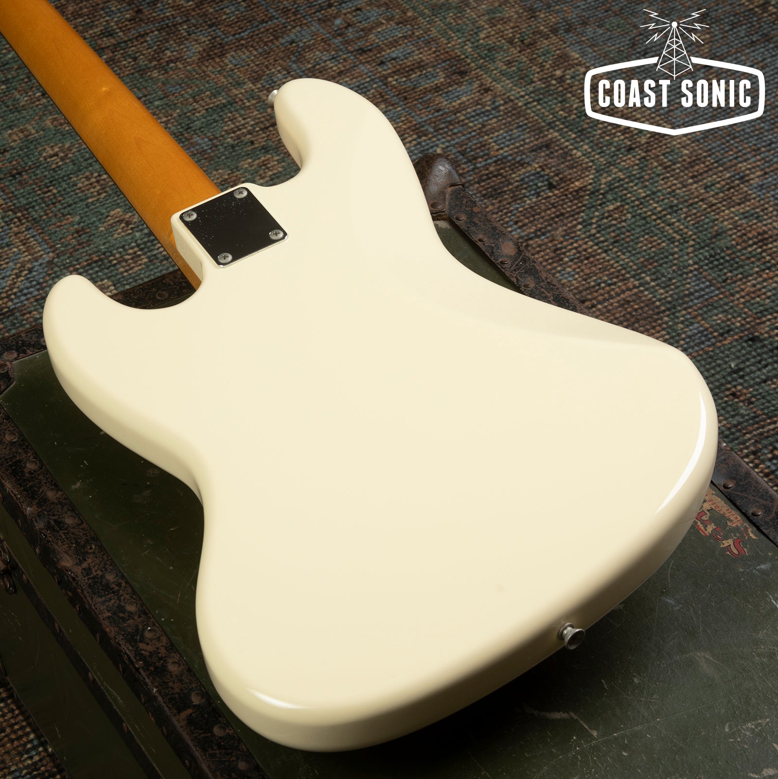 2010 Fender '62 Reissue Jazz Bass JB62 Made in Japan - Vintage White