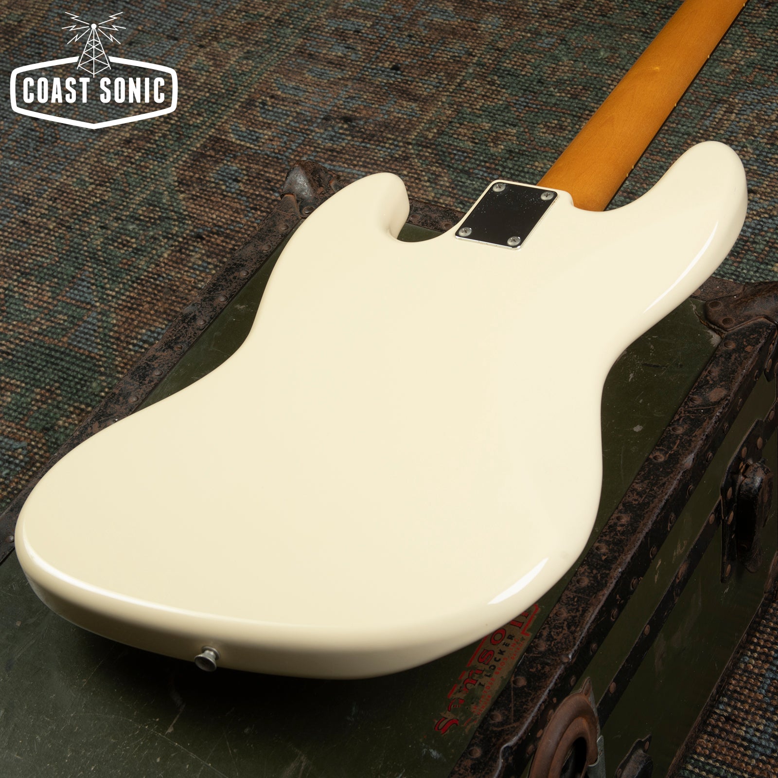 2010 Fender '62 Reissue Jazz Bass JB62 Made in Japan - Vintage White
