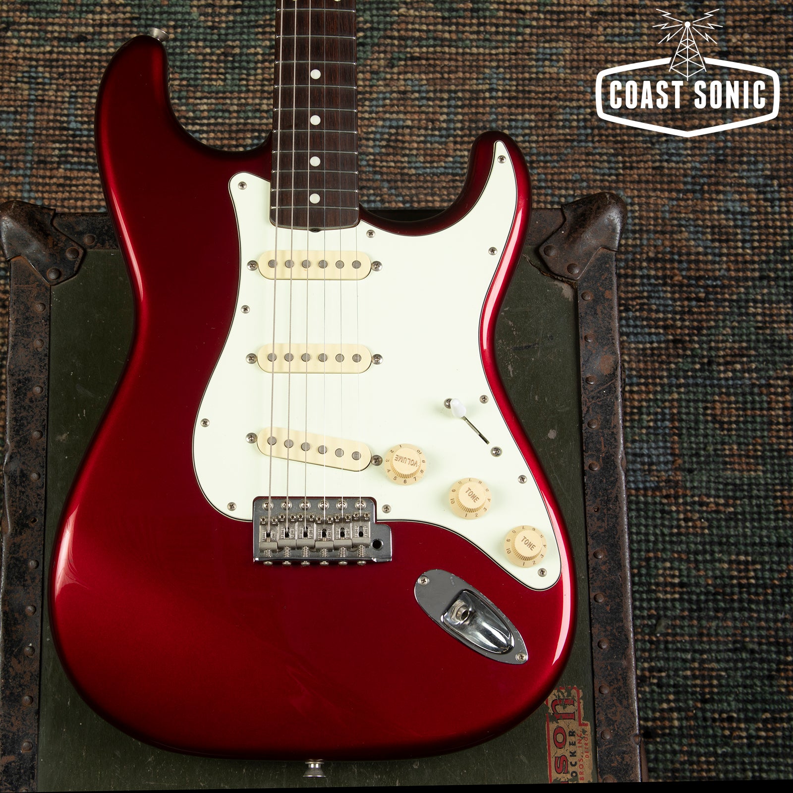 2014 Fender '62 Reissue Stratocaster ST62 Made in Japan - Candy Apple Red