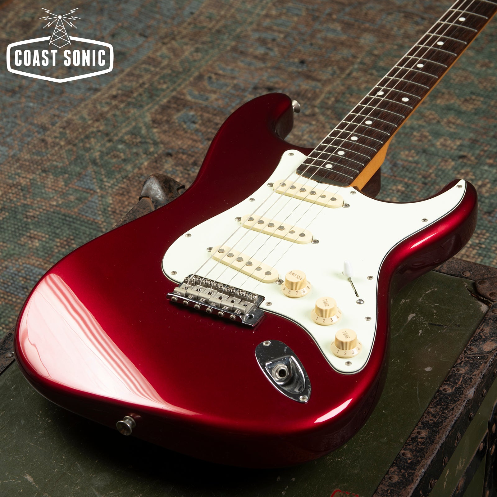 2014 Fender '62 Reissue Stratocaster ST62 Made in Japan - Candy Apple Red