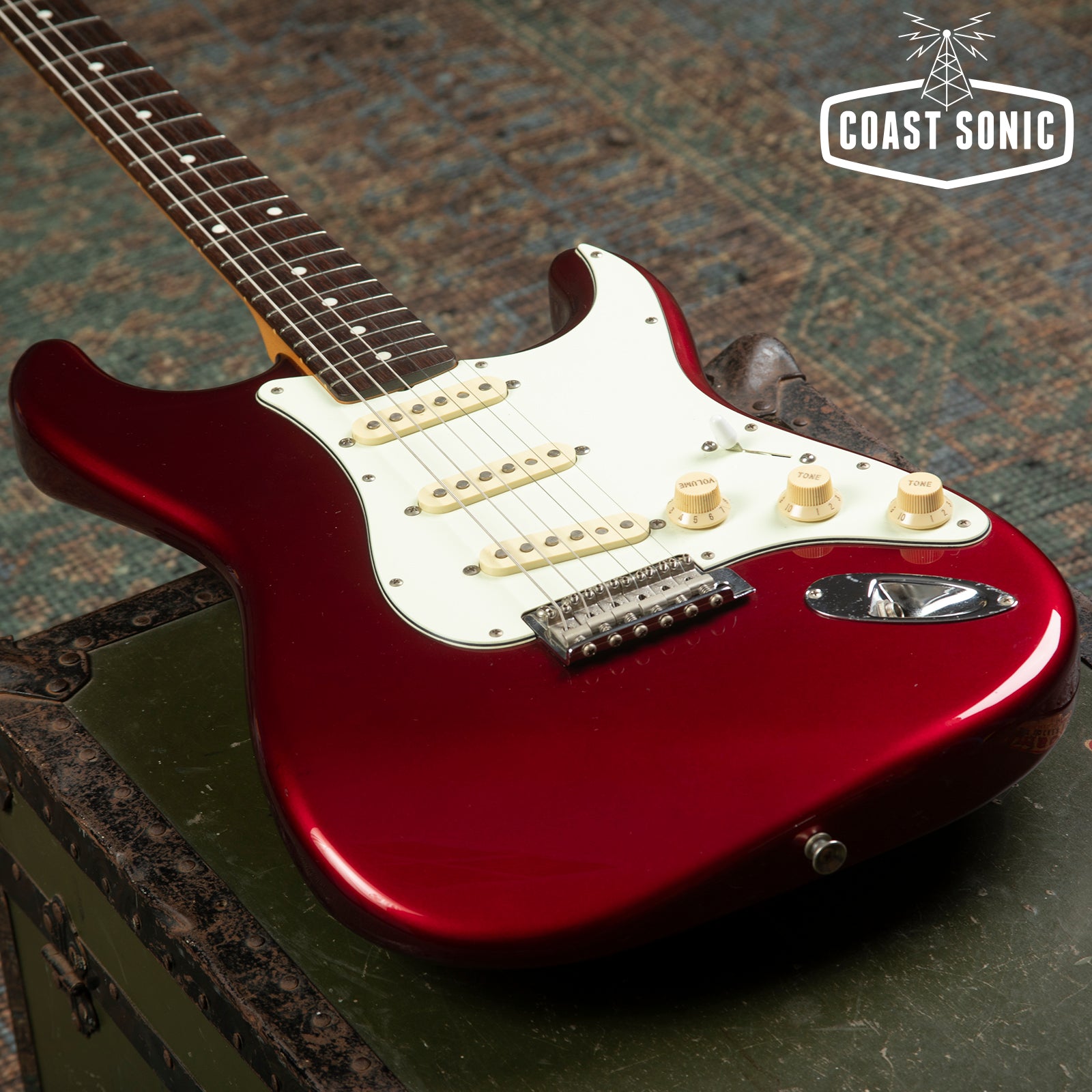2014 Fender '62 Reissue Stratocaster ST62 Made in Japan - Candy Apple Red