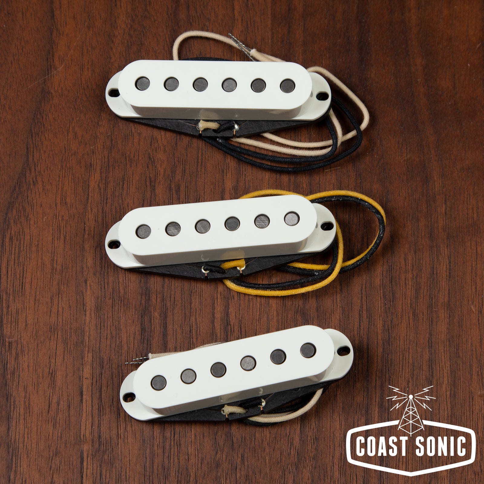 Lollar Sixty-Four Stratocaster Pickup Set - Parchment - Flat Pole