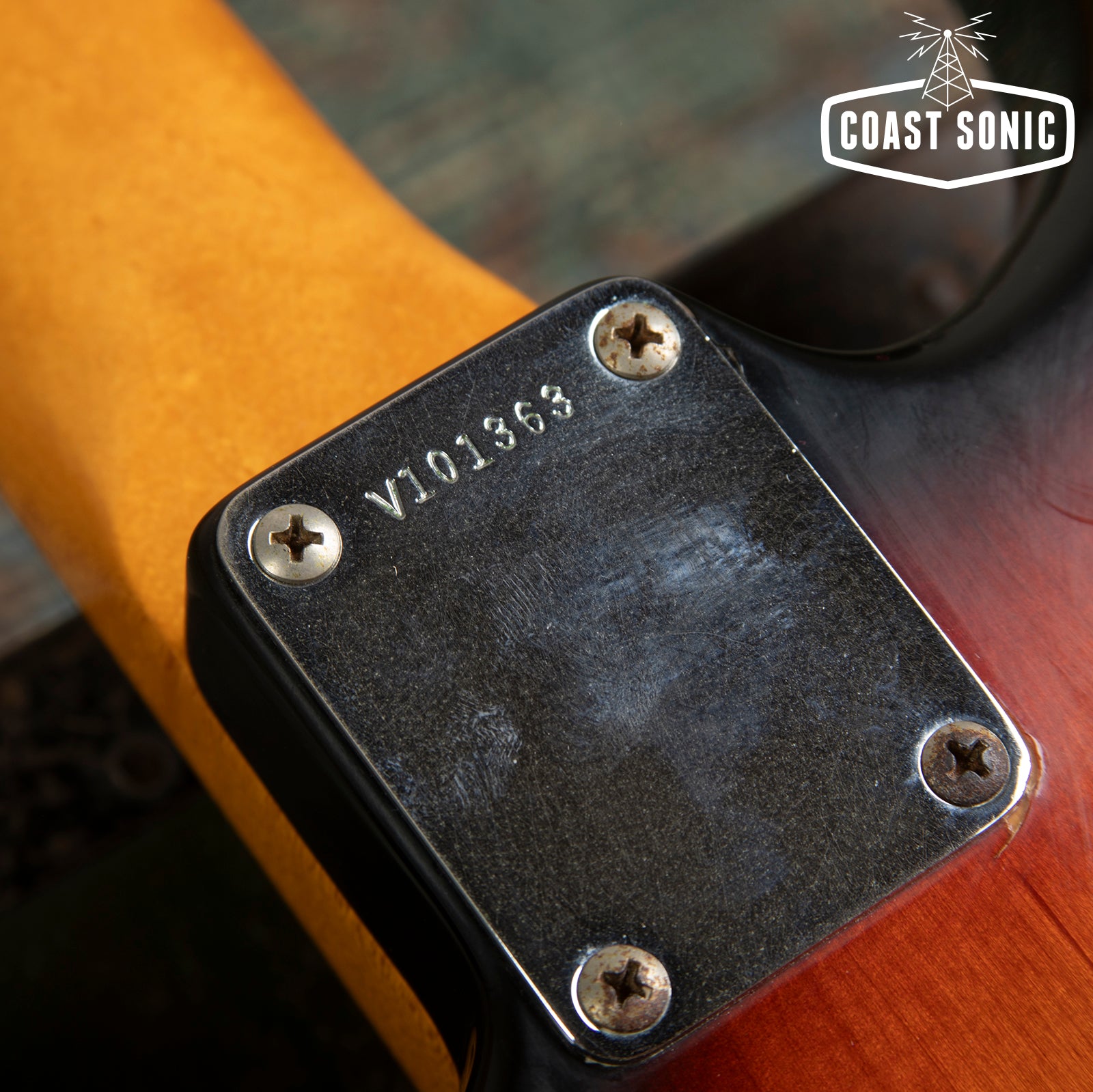 1997 Fender American Vintage Reissue '62 Stratocaster with original case AVRI