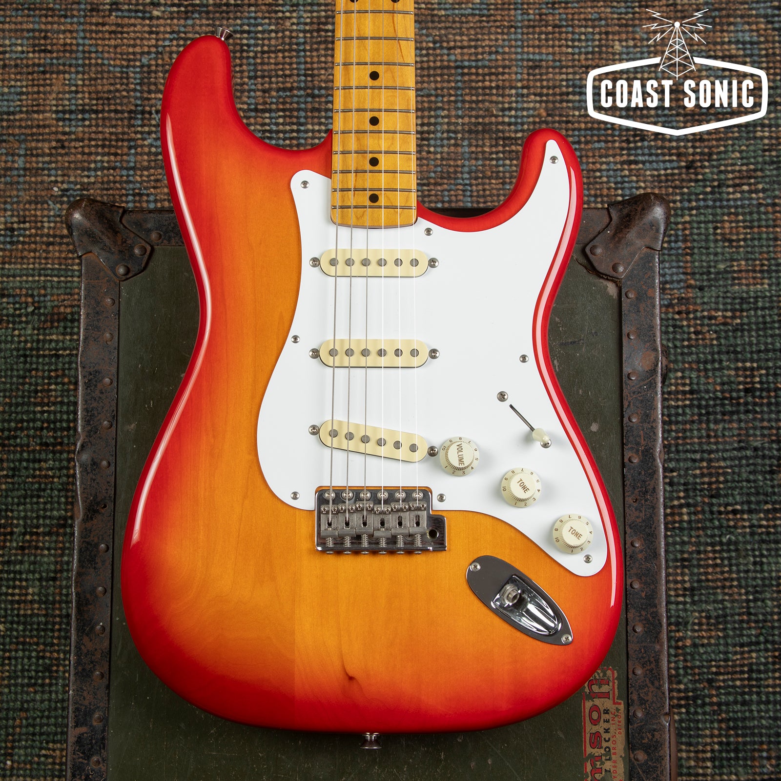 2012 Fender '57 Reissue Stratocaster ST57 Made in Japan - Cherry Sunburst