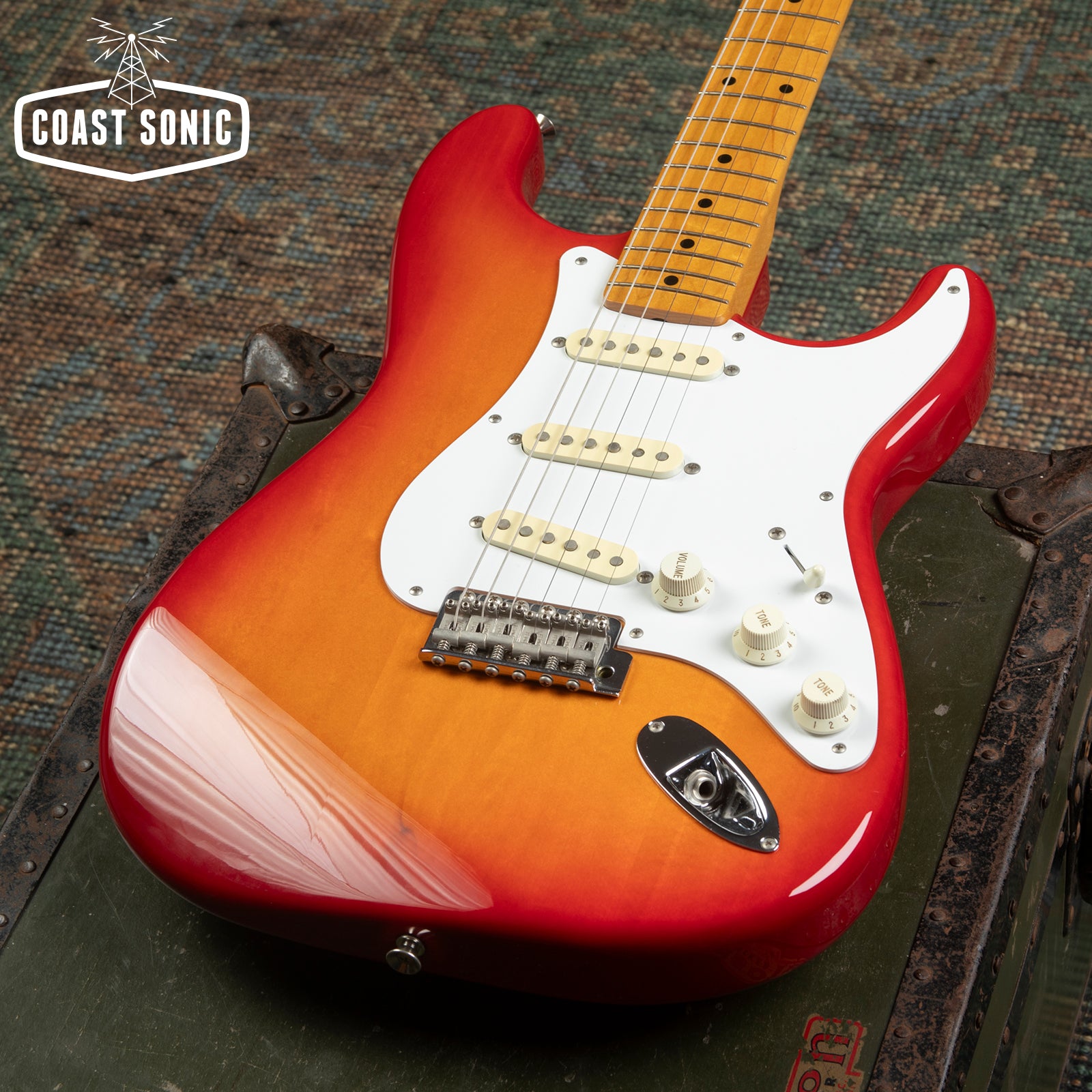 2012 Fender '57 Reissue Stratocaster ST57 Made in Japan - Cherry Sunburst