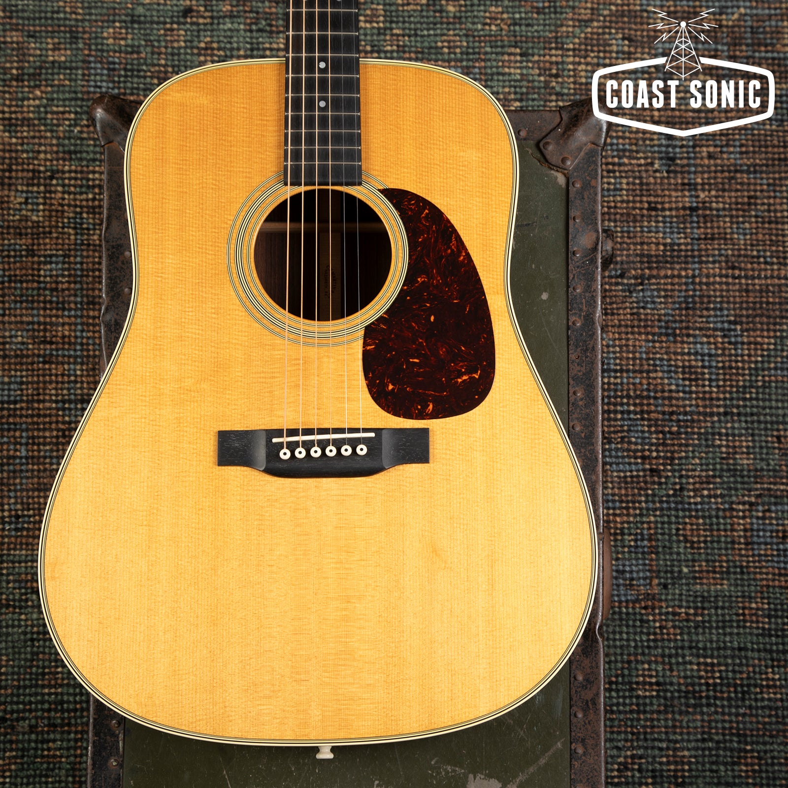 2001 Martin D-28 Standard Dreadnought