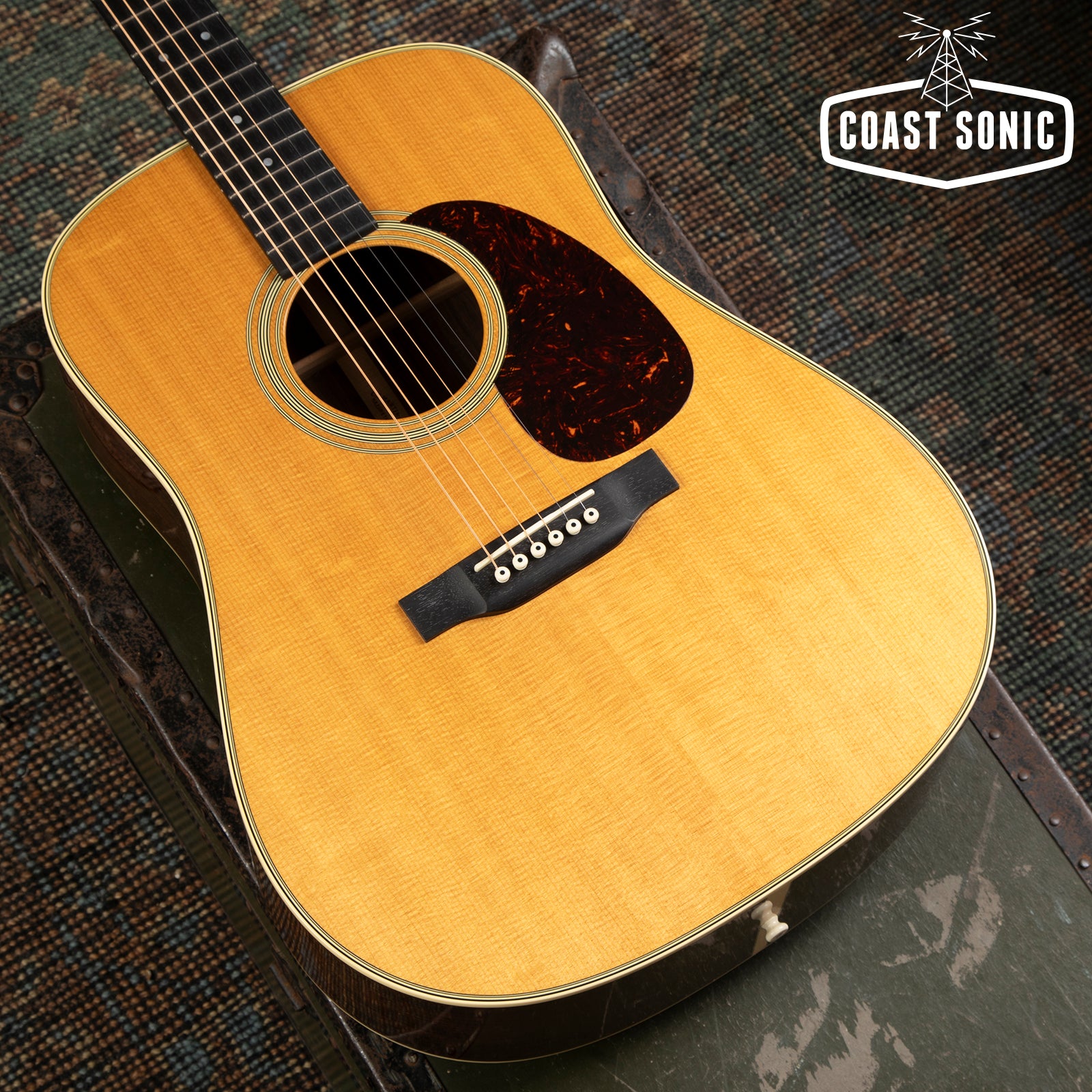 2001 Martin D-28 Standard Dreadnought