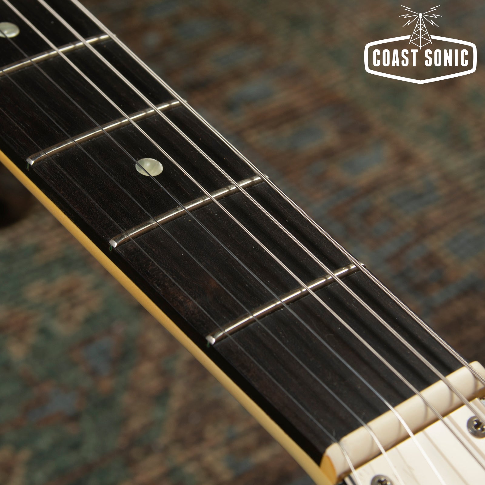 2000 Gibson Flying V '67 Reissue Alpine White w/ Case