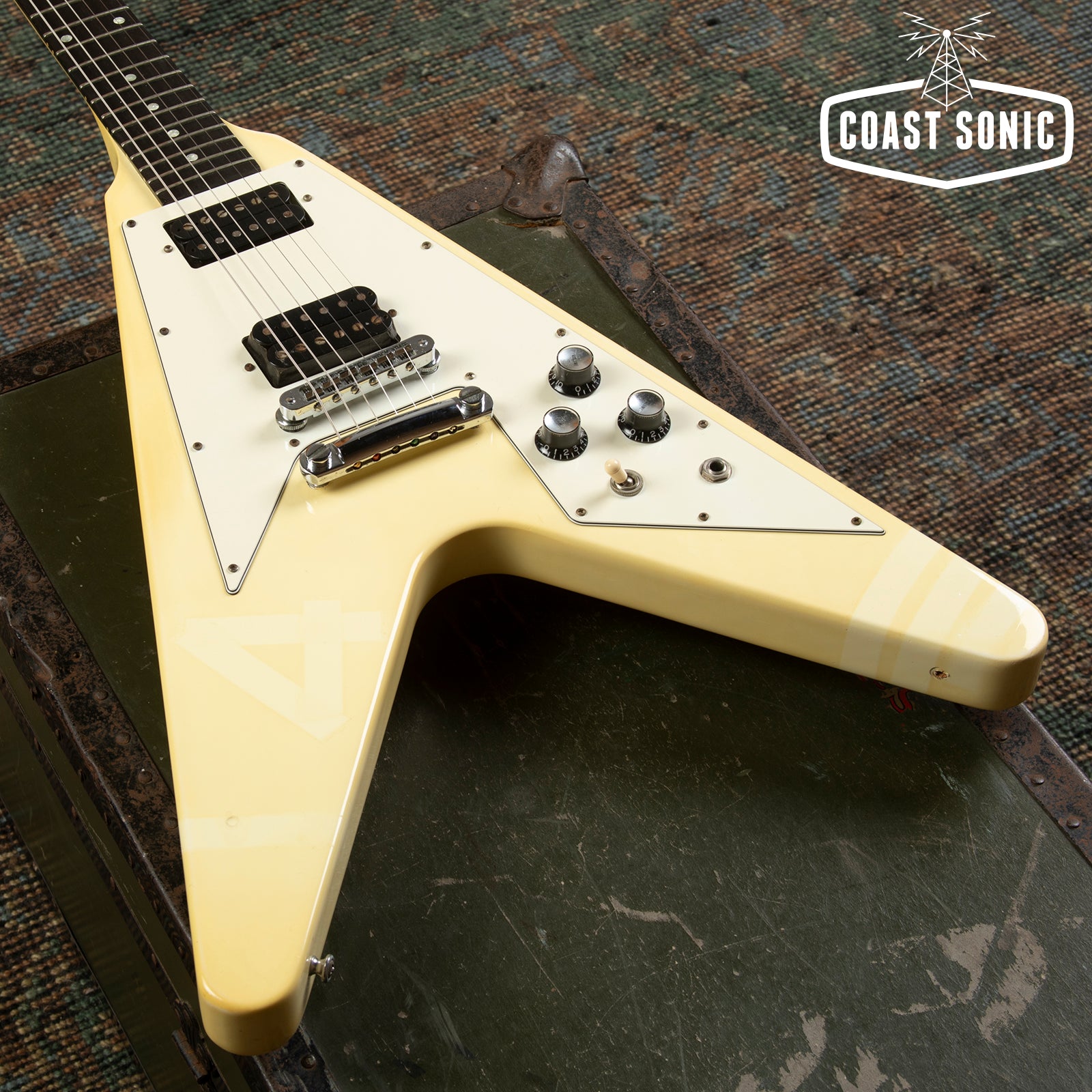 2000 Gibson Flying V '67 Reissue Alpine White w/ Case