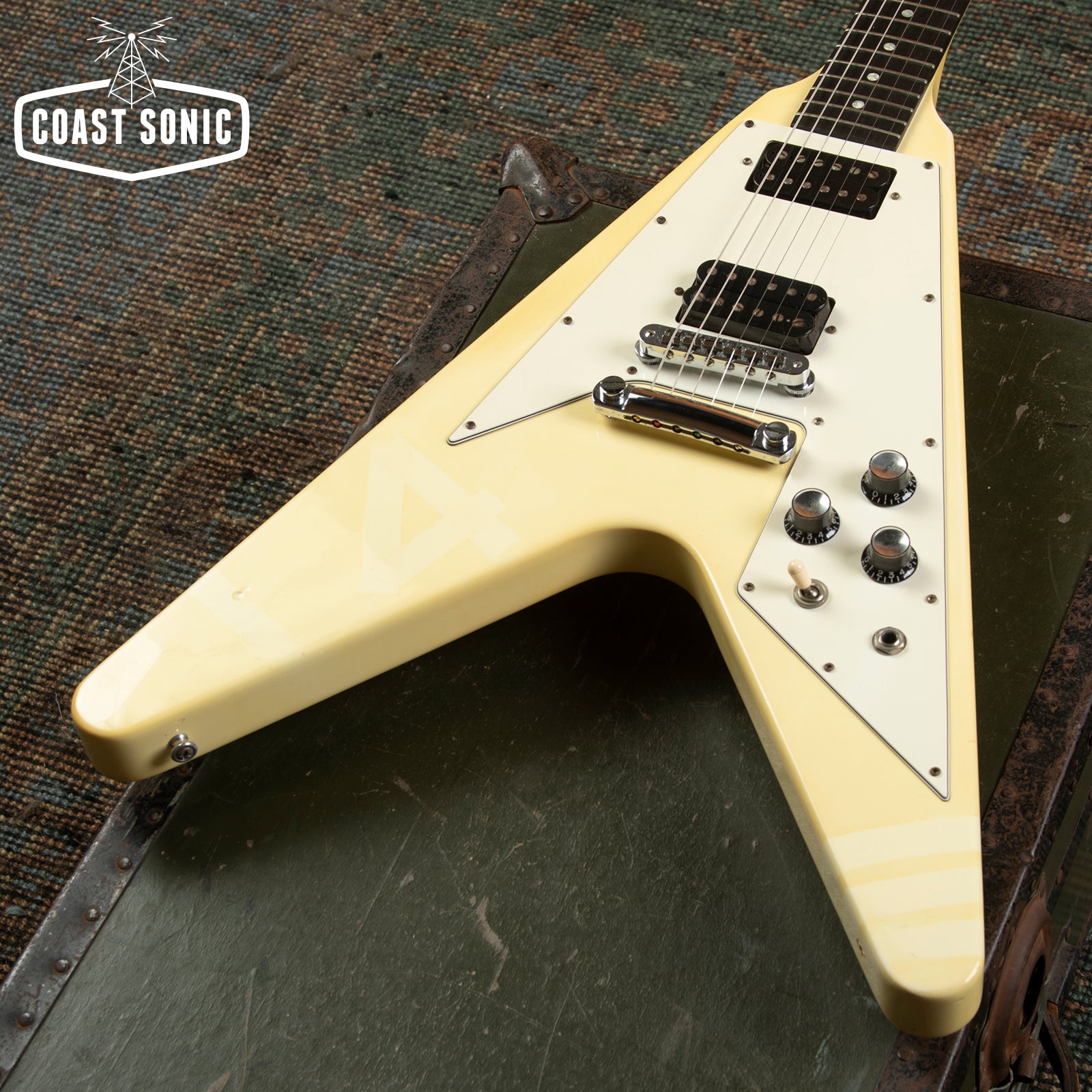 2000 Gibson Flying V '67 Reissue Alpine White w/ Case