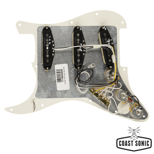 Fender Pre-Wired Strat Pickguard - Vintage Noiseless SSS - Parchment\