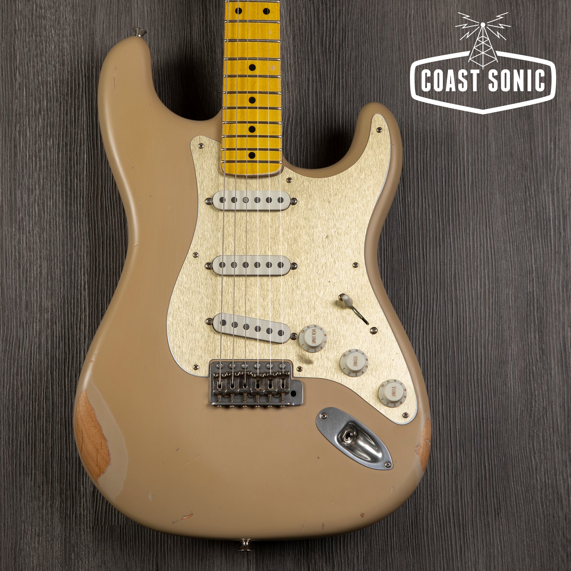 Nash Guitars S-57 desert sand