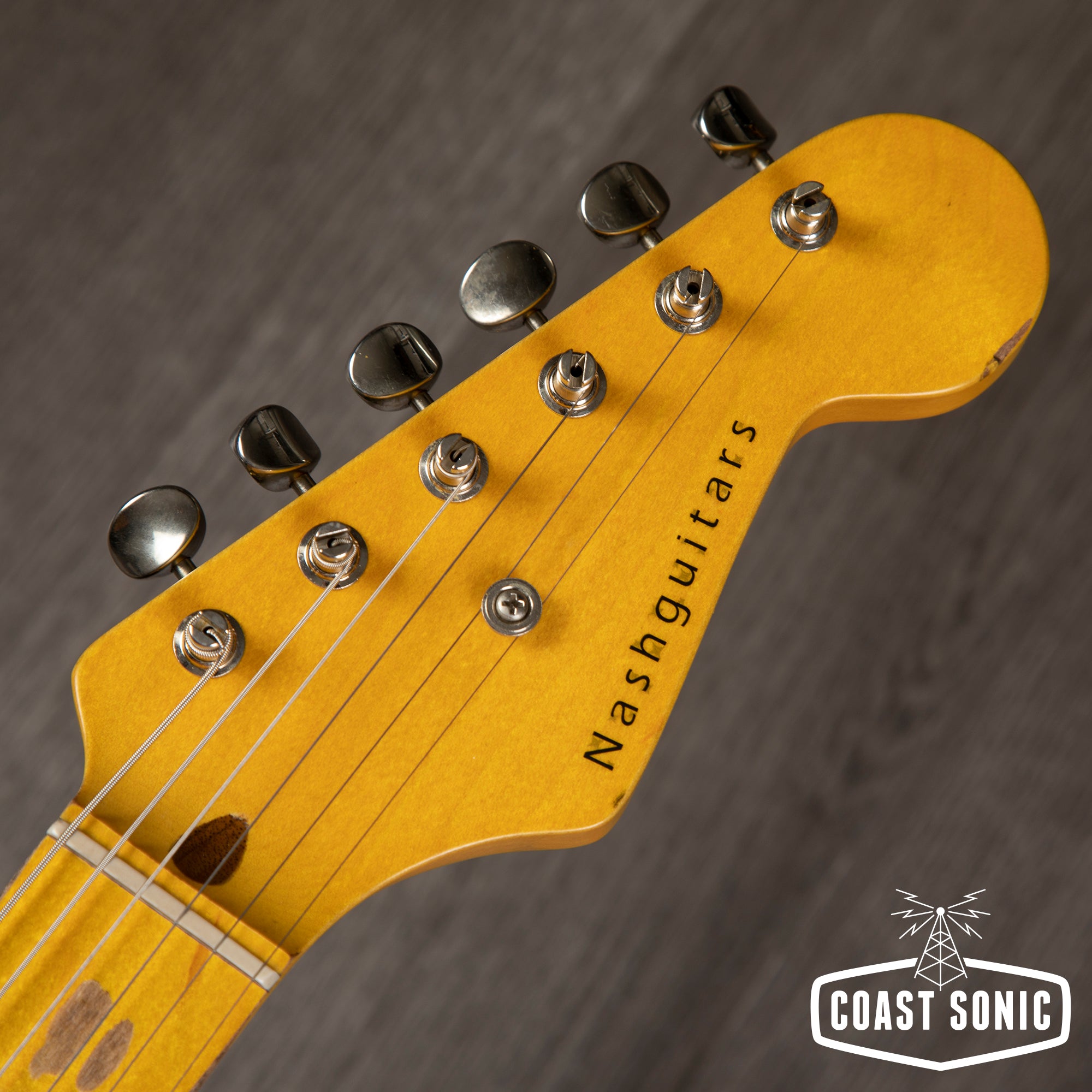 Nash Guitars S-57 desert sand