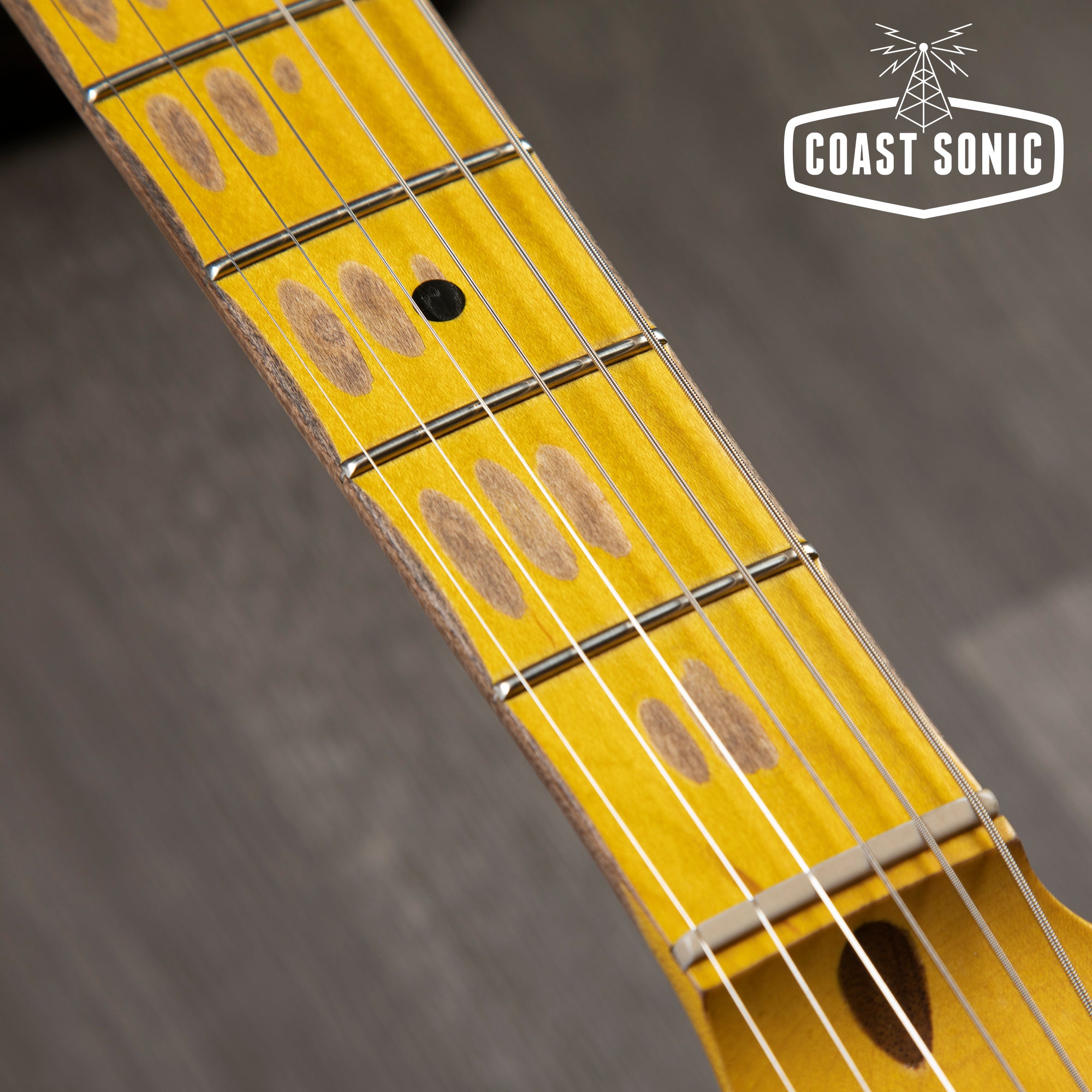 Nash Guitars S-57 desert sand