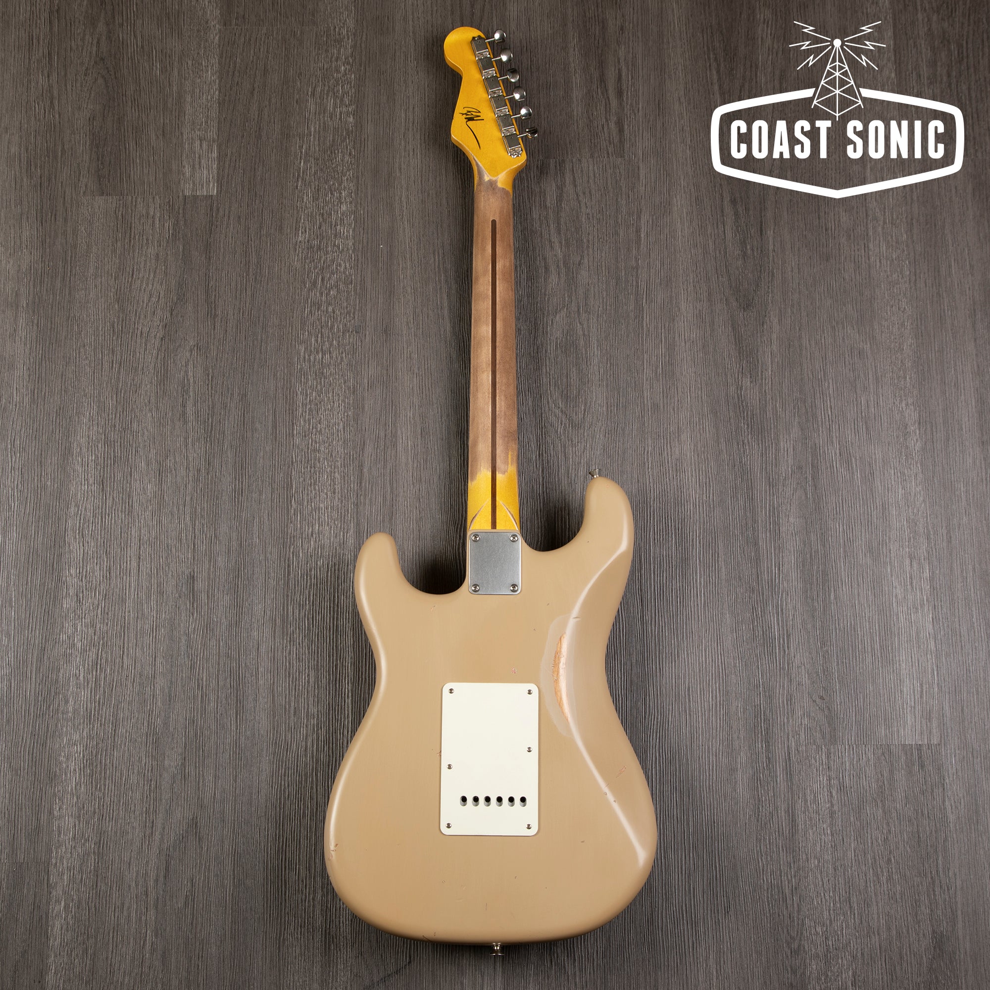 Nash Guitars S-57 desert sand
