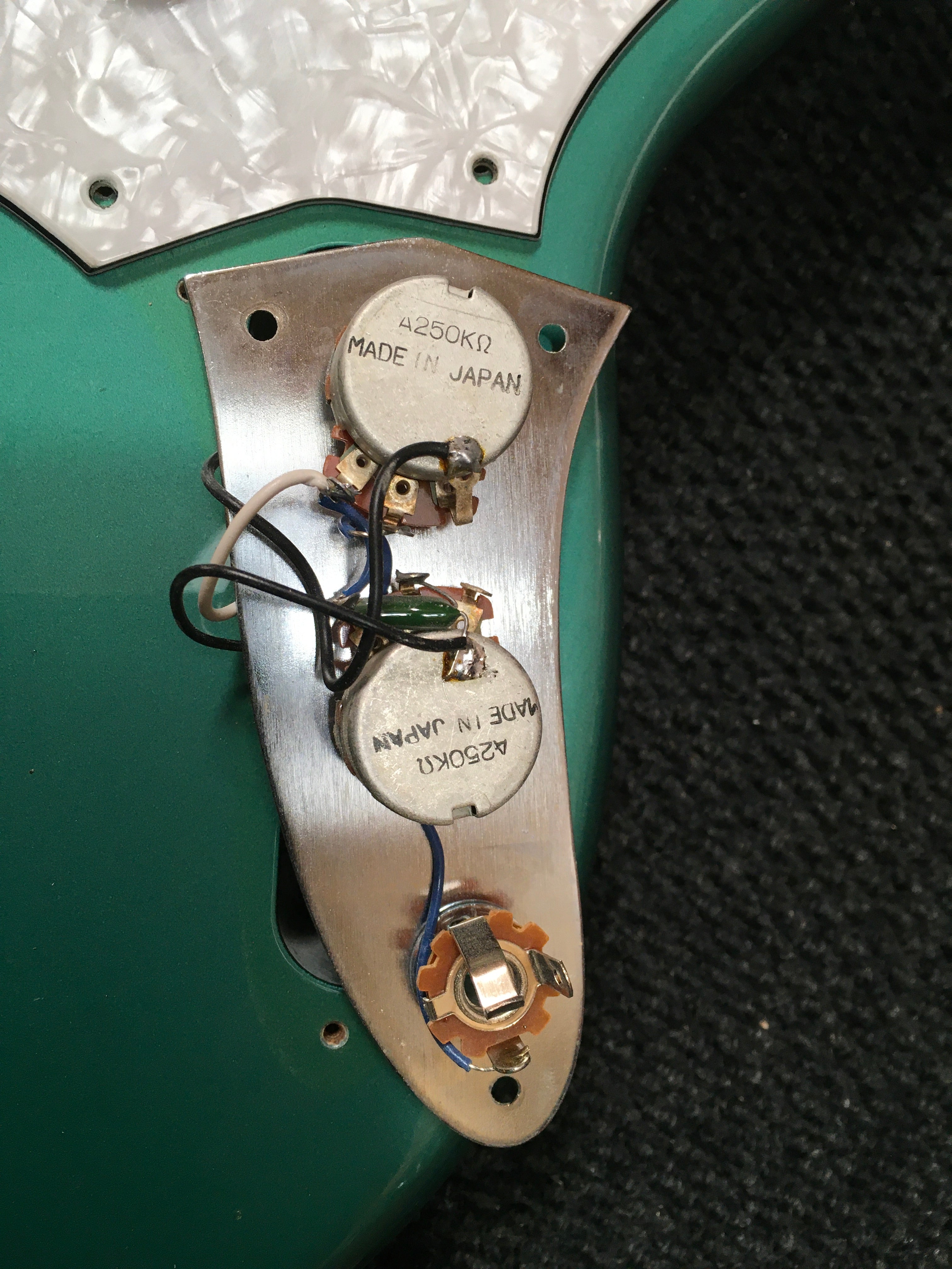 2004 CIJ Fender Competition Mustang Bass '69 Reissue MB-SD/CO