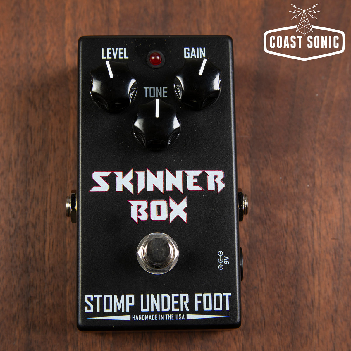 Stomp Under Foot Skinner Box