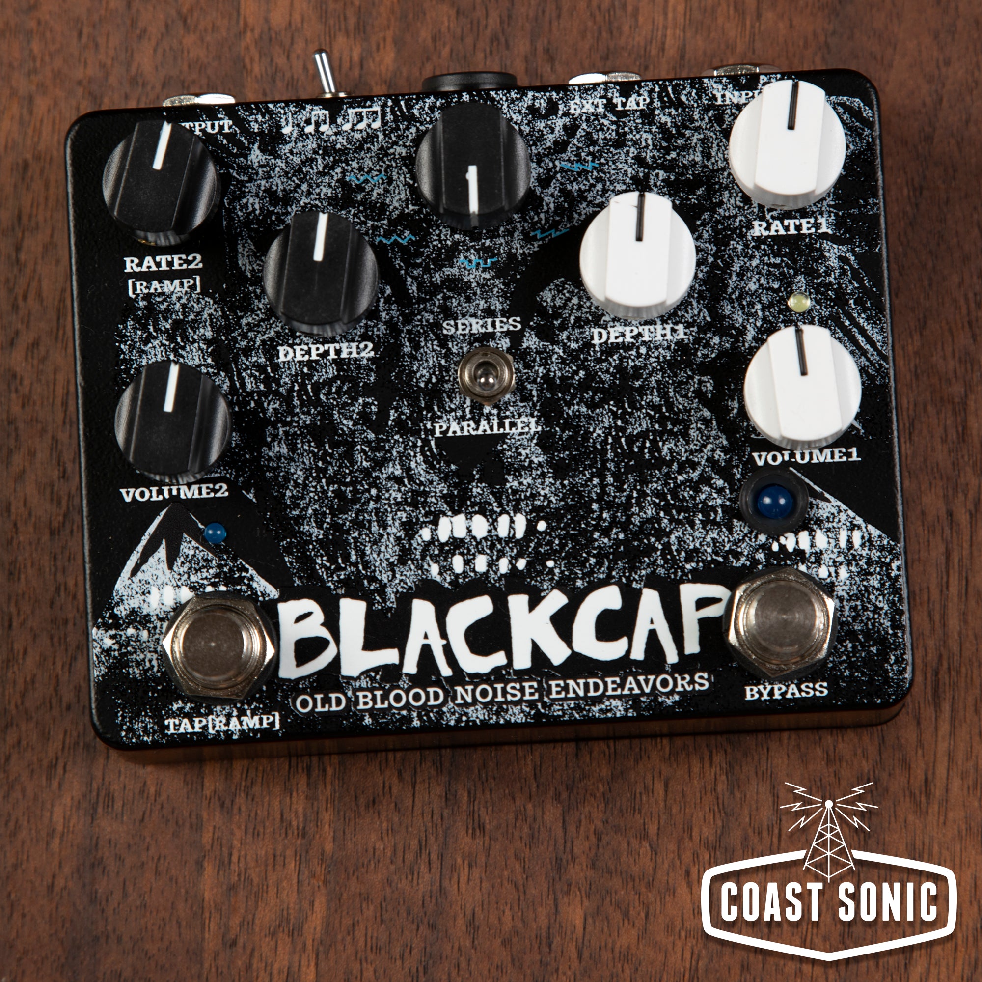 Old Blood Noise Endeavors Blackcap Asynchronous Harmonic Tremolo