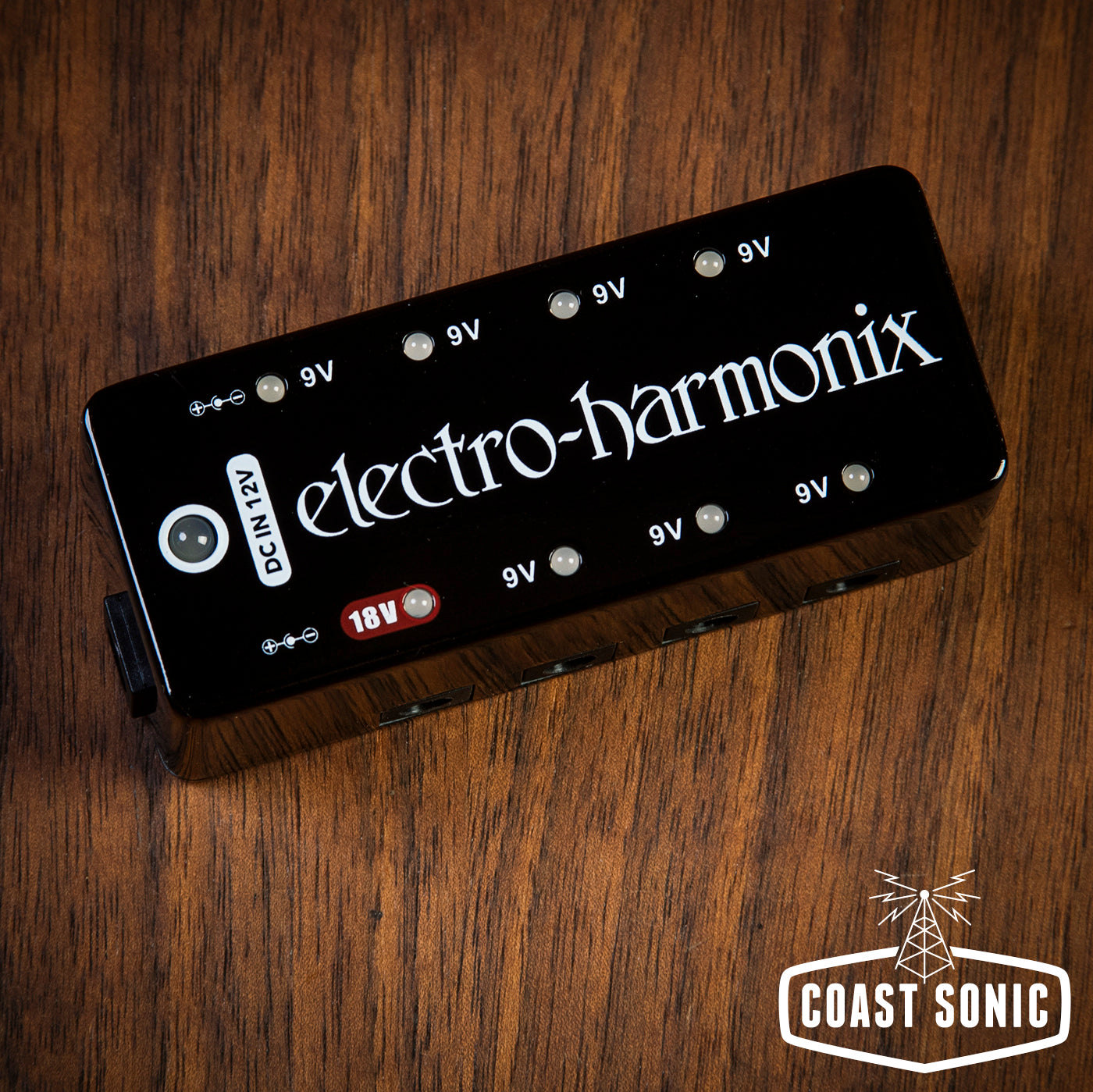 Electro-Harmonix S8 Multi-Output Power Supply
