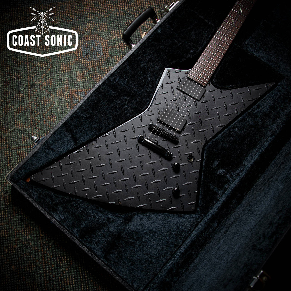 The History of the ESP MX-250 and JH-2: James Hetfield's Legendary Explorer Guitars