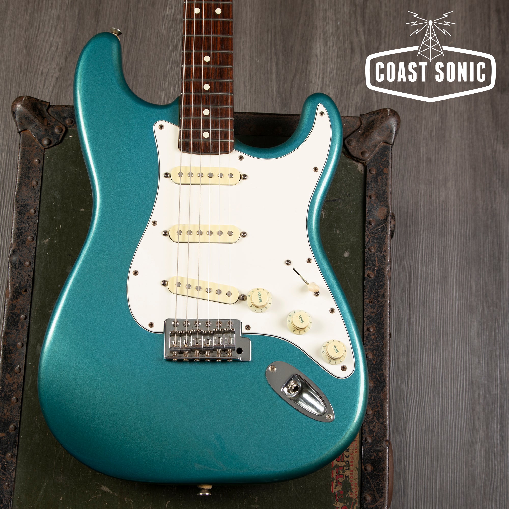 1993 Fender Standard Stratocaster Ocean Turquoise