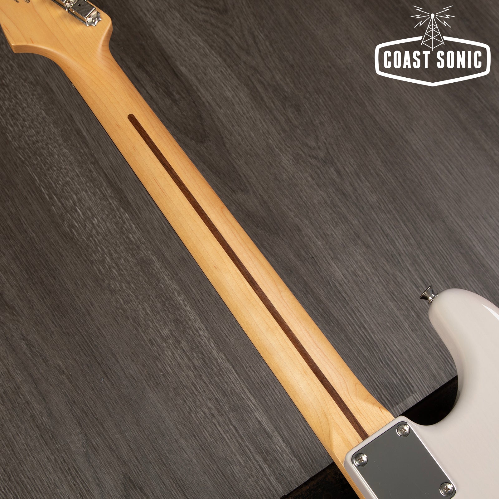 2022 Fender Hybrid II 60s Stratocaster Made in Japan Transparent Blonde
