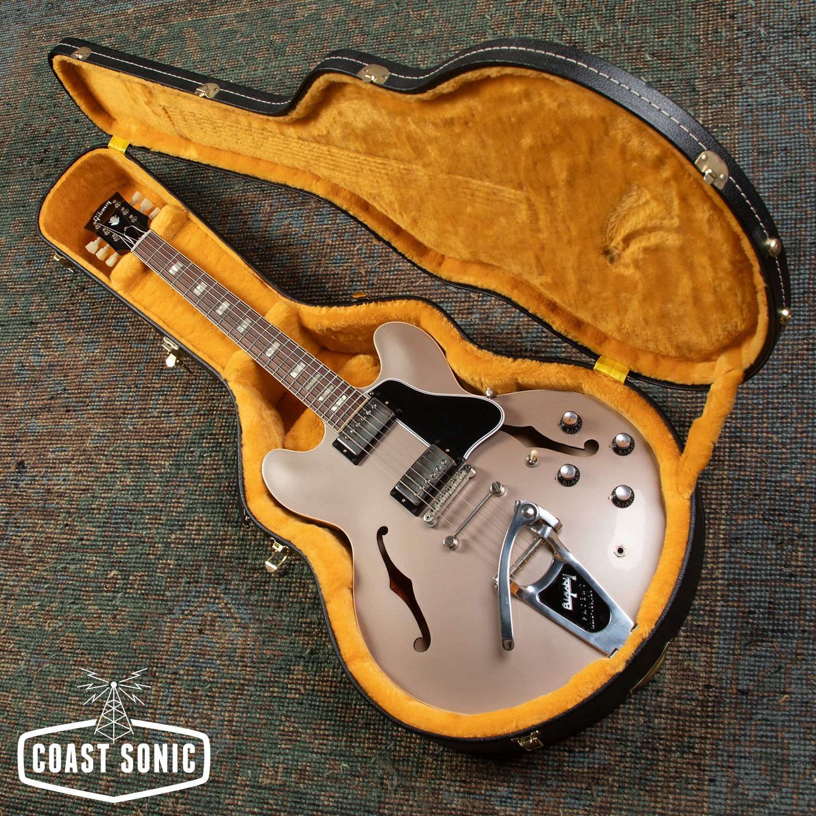 2023 Gibson Custom Shop '64 reissue ES-335 VOS Gold Mist w/bigsby & Li