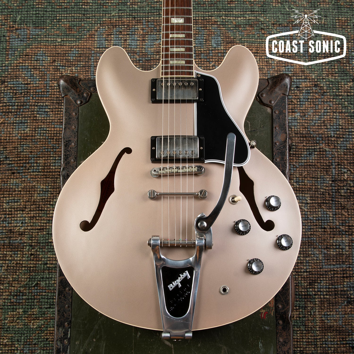 2023 Gibson Custom Shop '64 reissue ES-335 VOS Gold Mist w/bigsby & Li