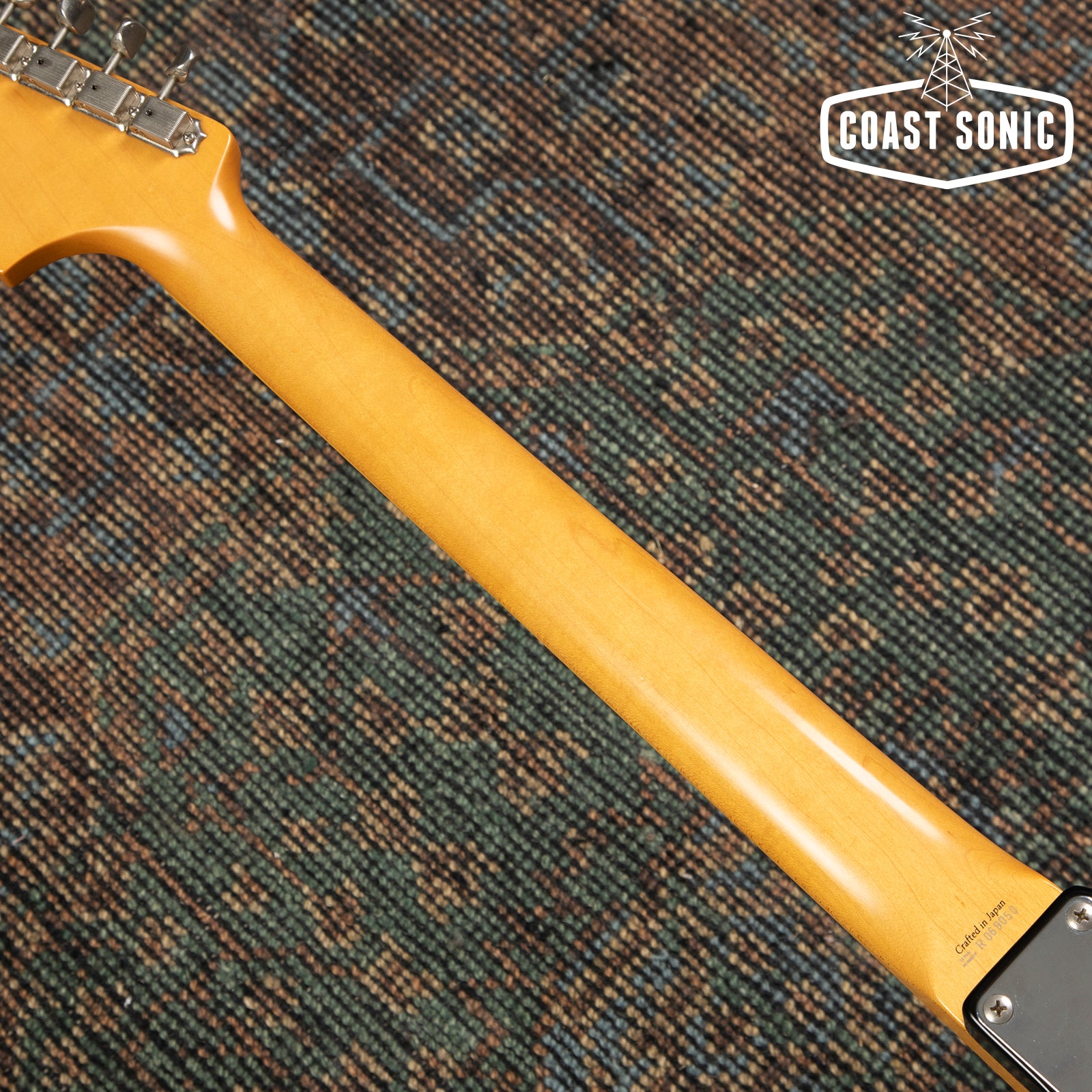 Fender JAGUAR (1990年代製) Sunburst Oシリアル Fender JAGUAR (1990年代製) Sunburst Oシリアル