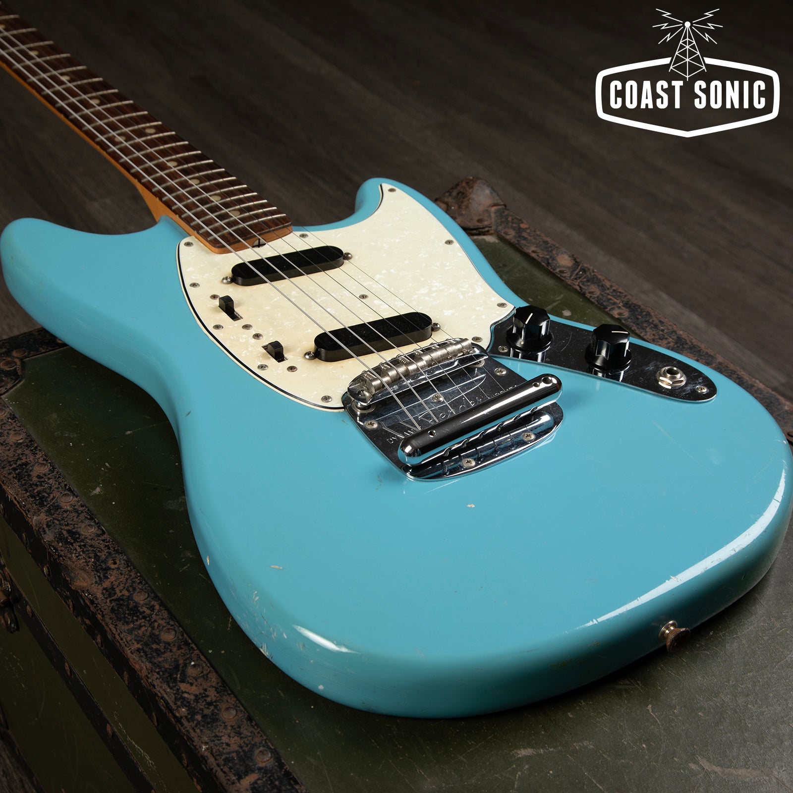 1966 Fender Mustang Daphne Blue