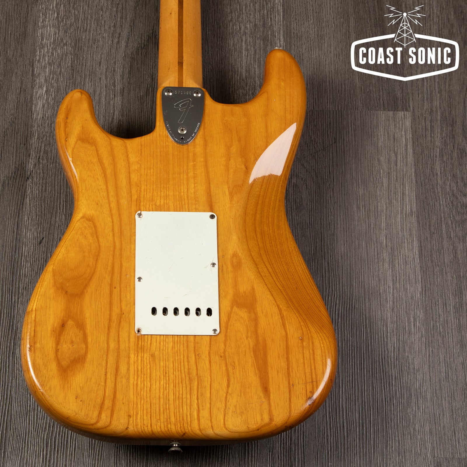 Vintage 1974 Fender Stratocaster with original case *rare rosewood fre