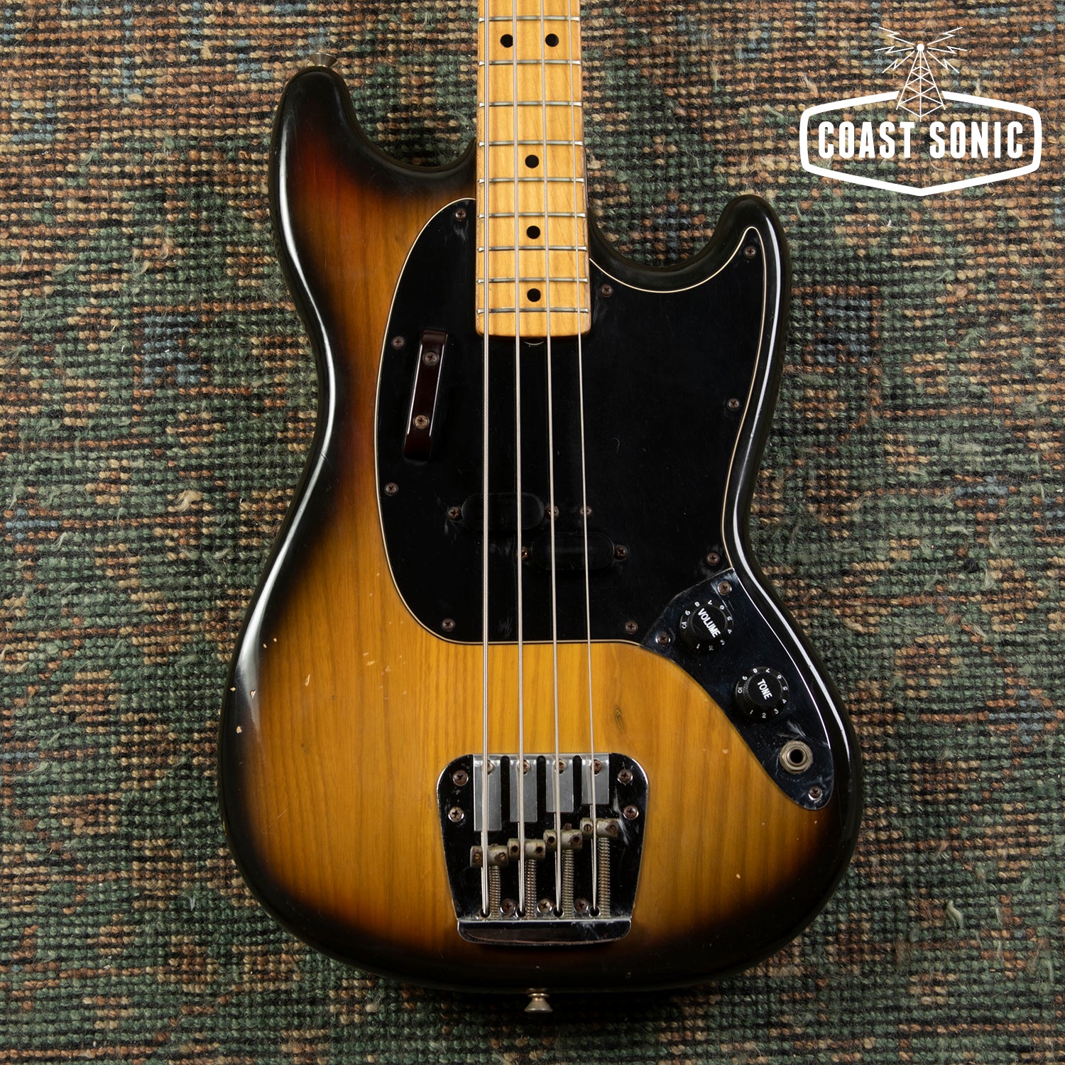 1977 Fender Mustang Bass, made in USA, sunburst, with original hard ca