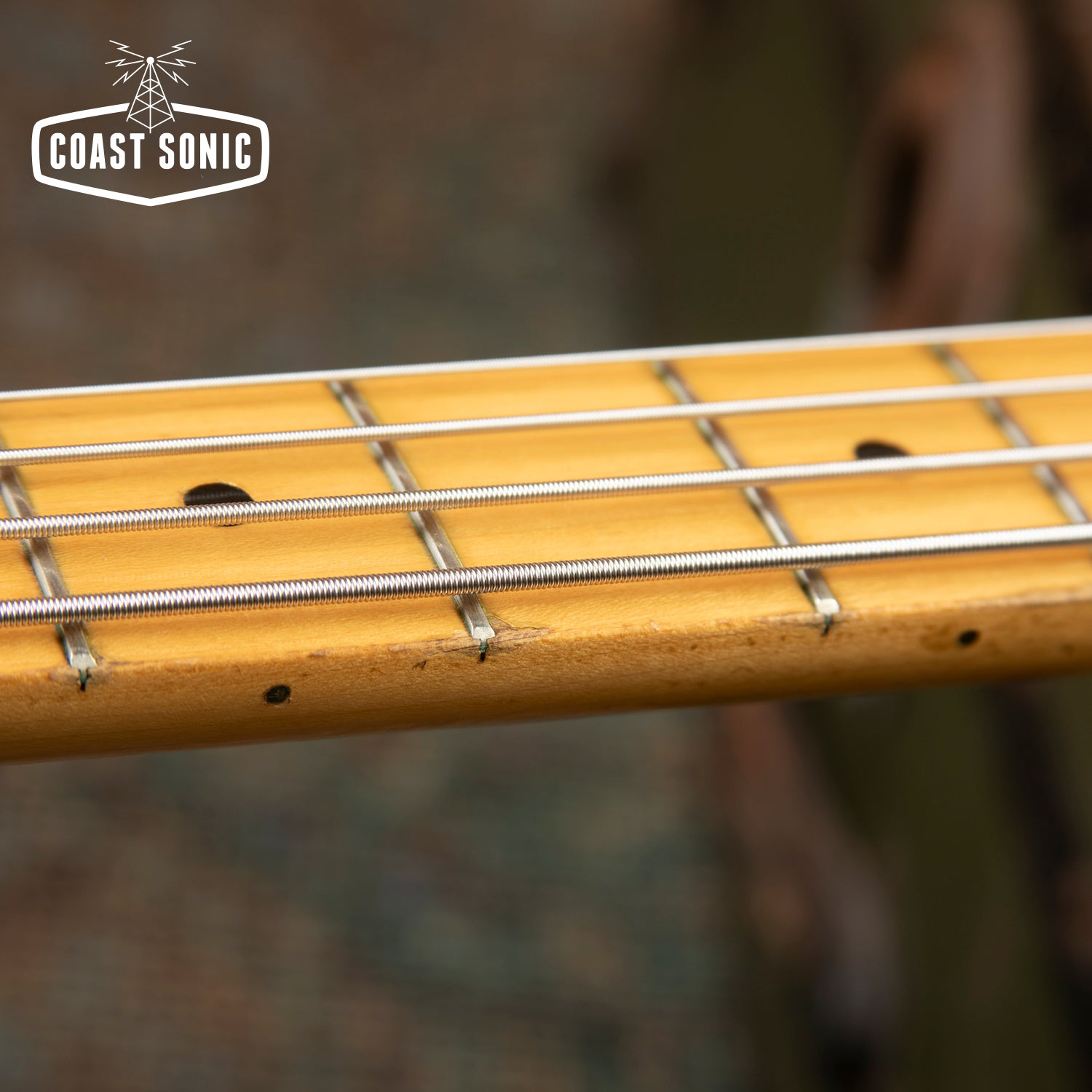 1977 Fender Mustang Bass, made in USA, sunburst, with original hard ca