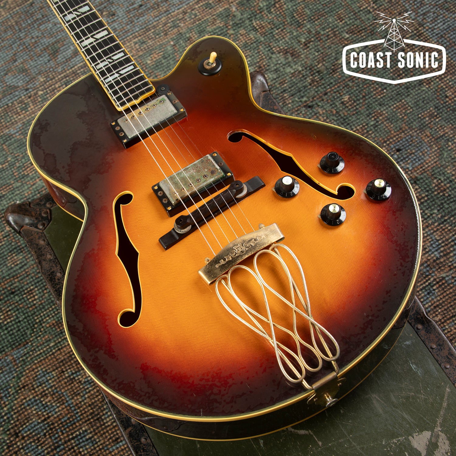 1977 Yamaha AE2000 Archtop Jazz Box (L-5 copy) Made in Japan w/ case