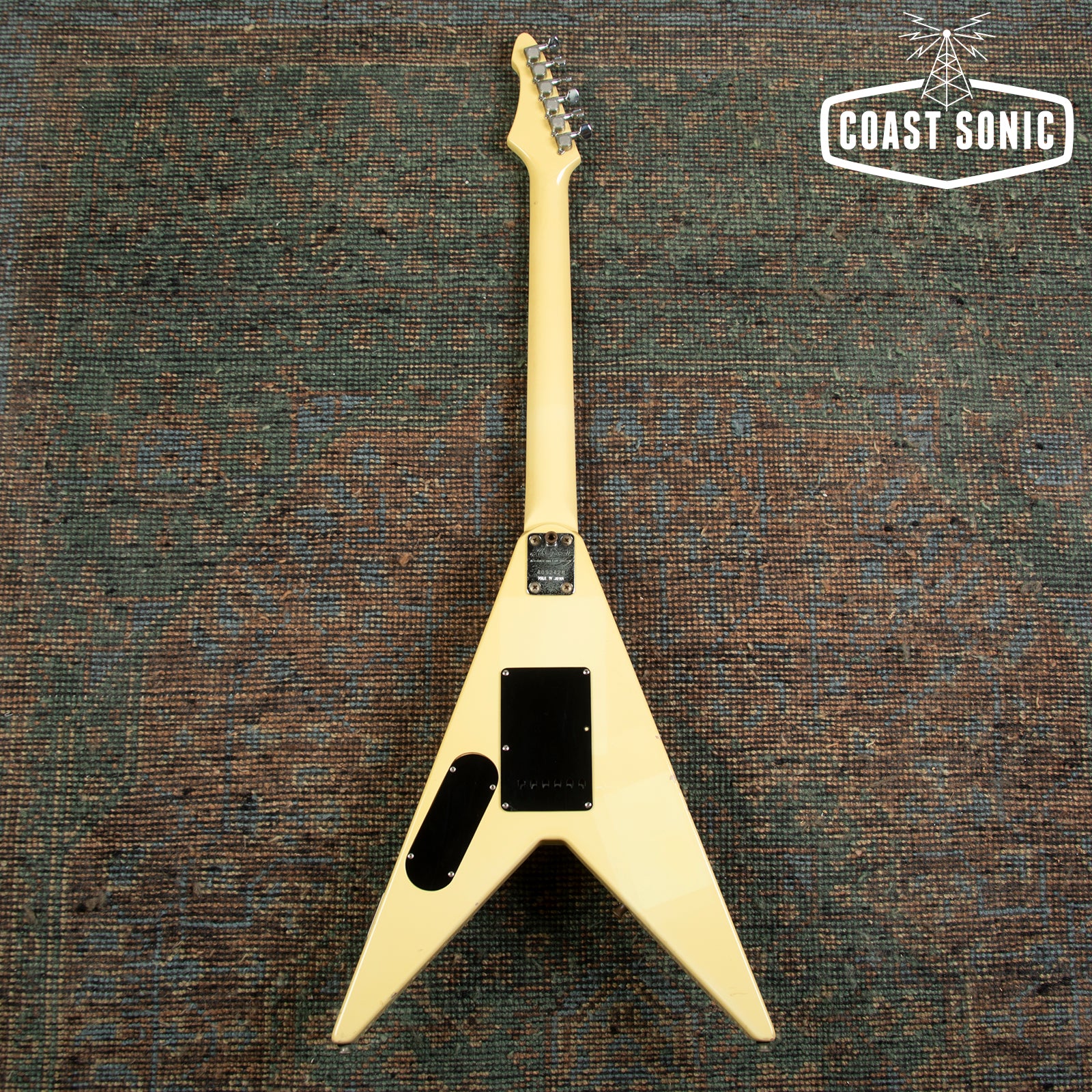 【希少】ARIA PRO Ⅱ XX CUSTOM FLYING V 1984 made Aria Pro II XX DELUXE -V Flying Kahler Made in Japan