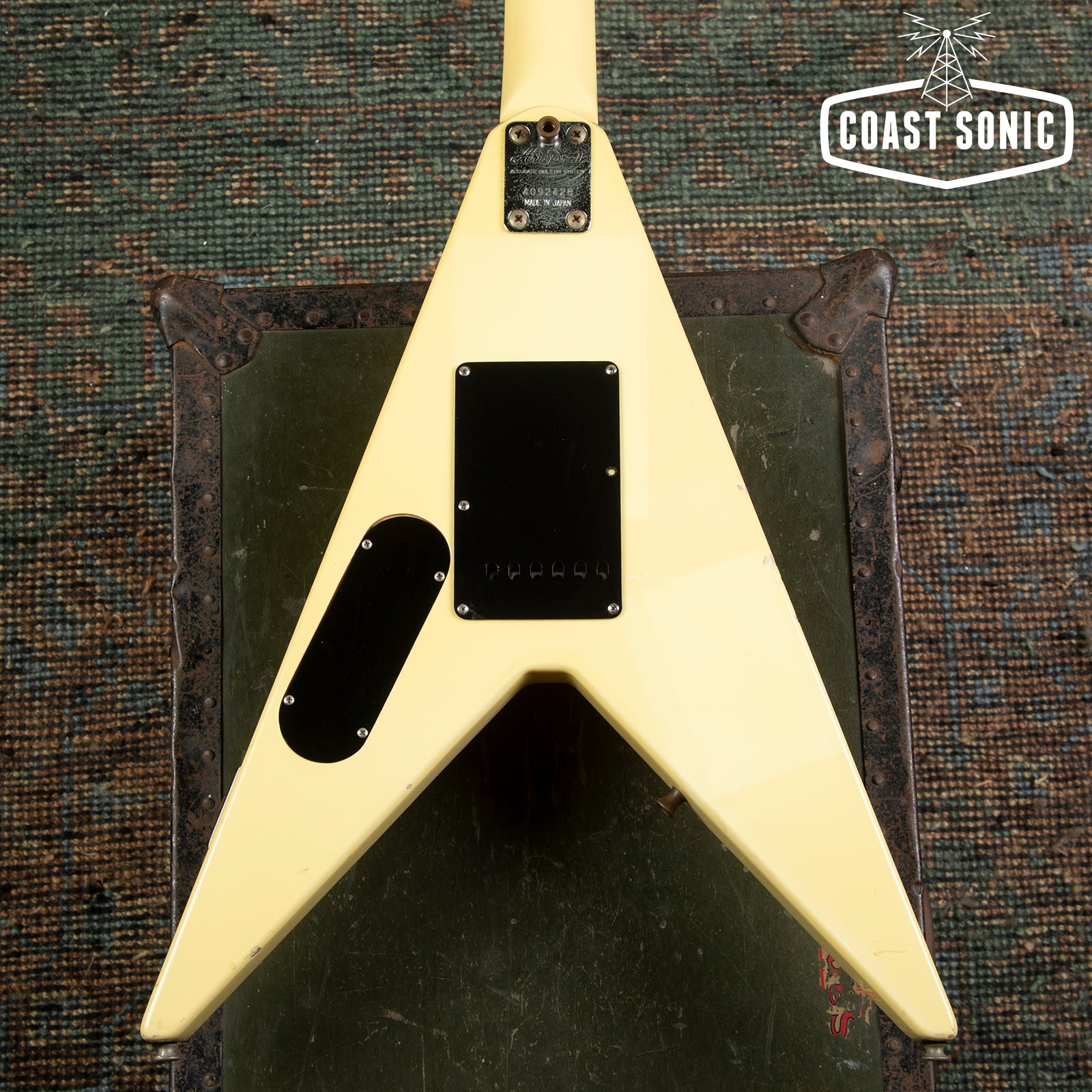 1984 Aria Pro II XX Deluxe Flying V Made in Japan