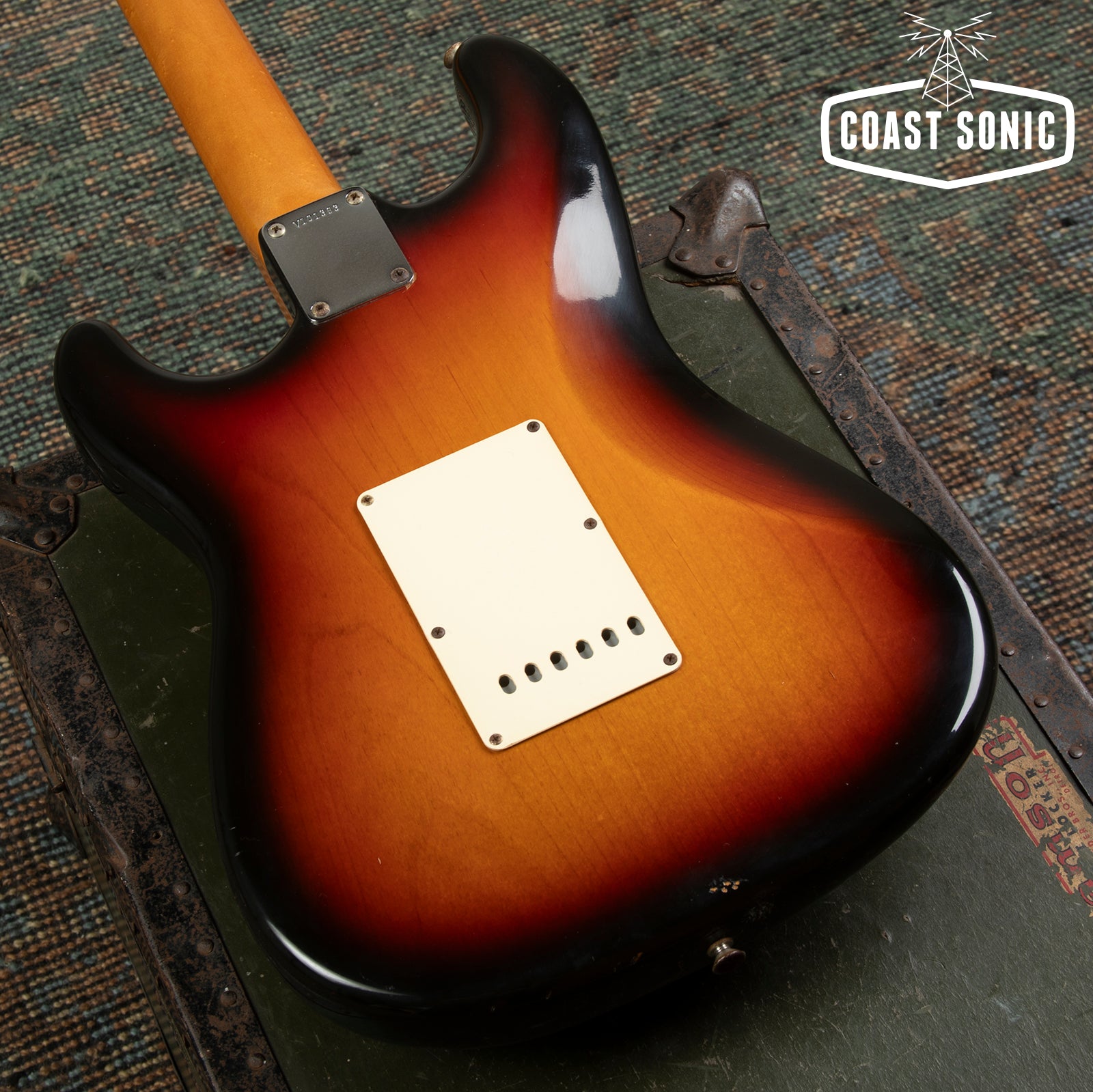 1997 Fender American Vintage Reissue '62 Stratocaster with original ca