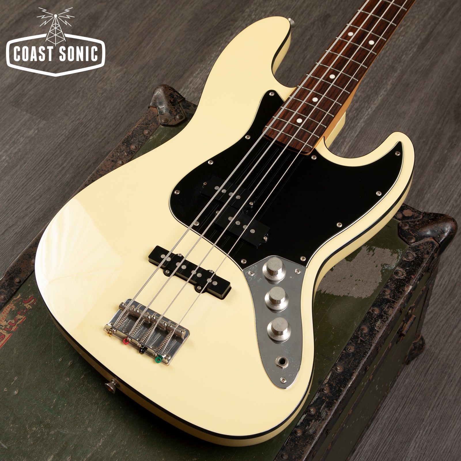 2008 Crafted in Japan Fender Aerodyne Jazz Bass Vintage White