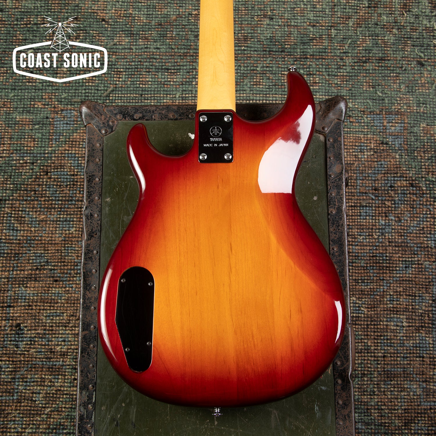1982 Yamaha Broad Bass VI Made in Japan cherry burst
