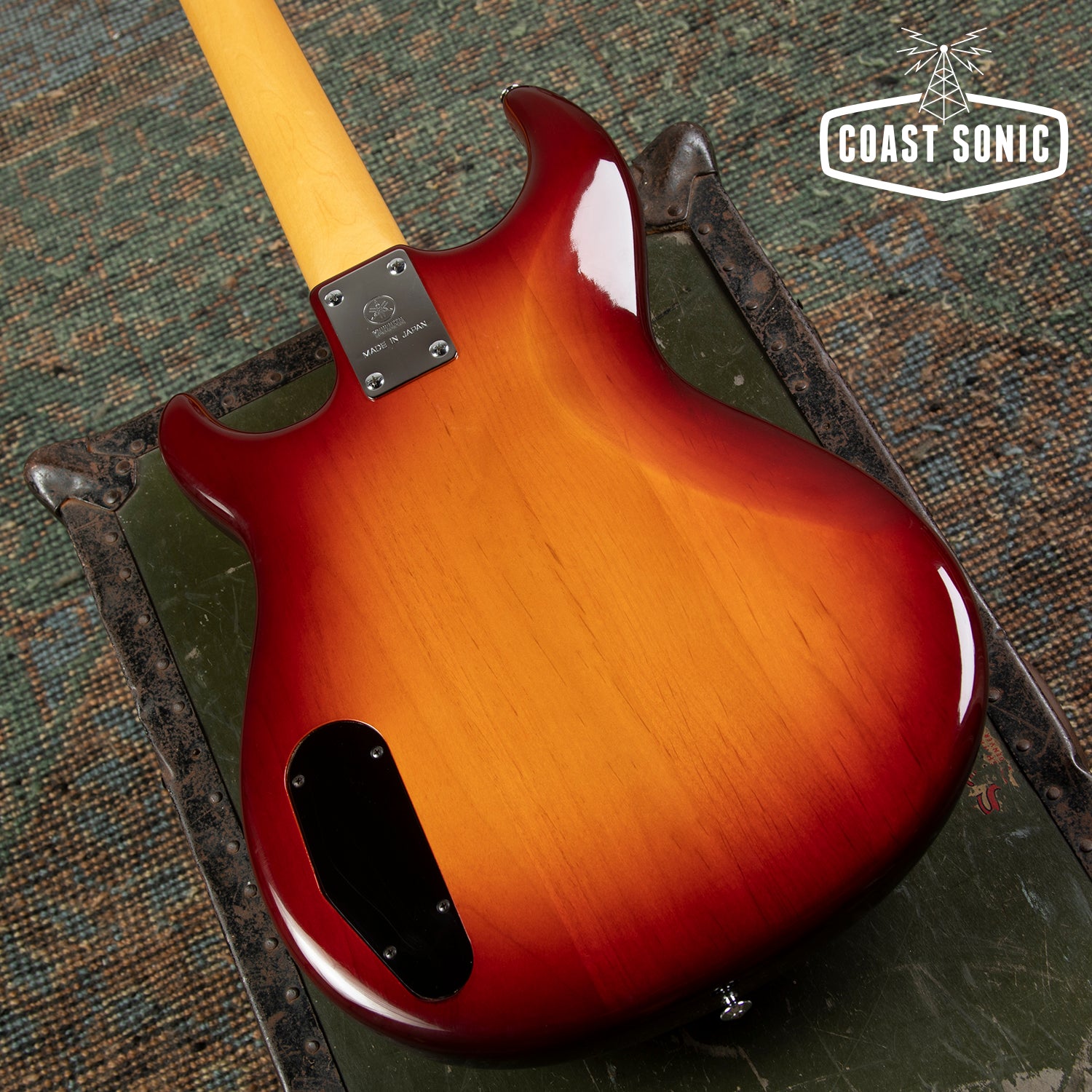 1982 Yamaha Broad Bass VI Made in Japan cherry burst
