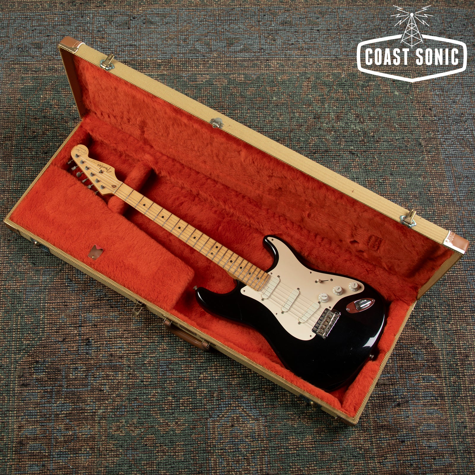 ギター Fender USA Blackie Fender Eric Clapton Signature Stratocaster 