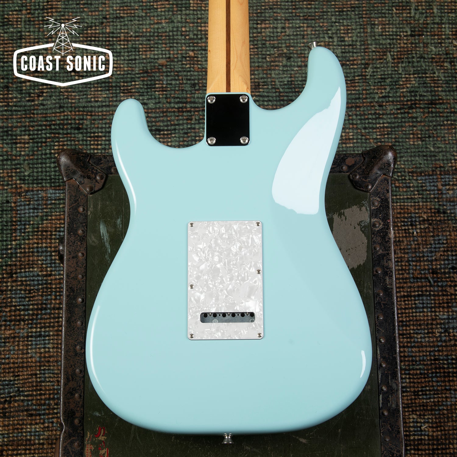 2024 Fender FSR Hybrid II Stratocaster Sonic Blue w/ Matching Headstoc