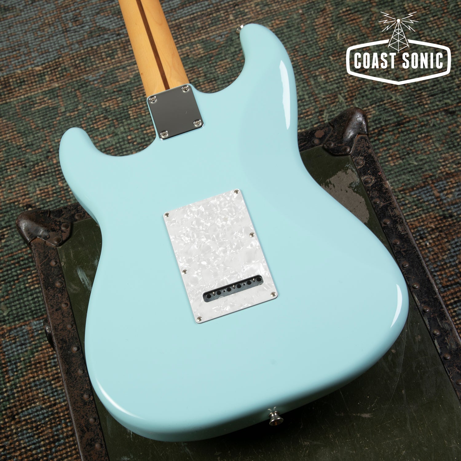 2024 Fender FSR Hybrid II Stratocaster Sonic Blue w/ Matching Headstoc