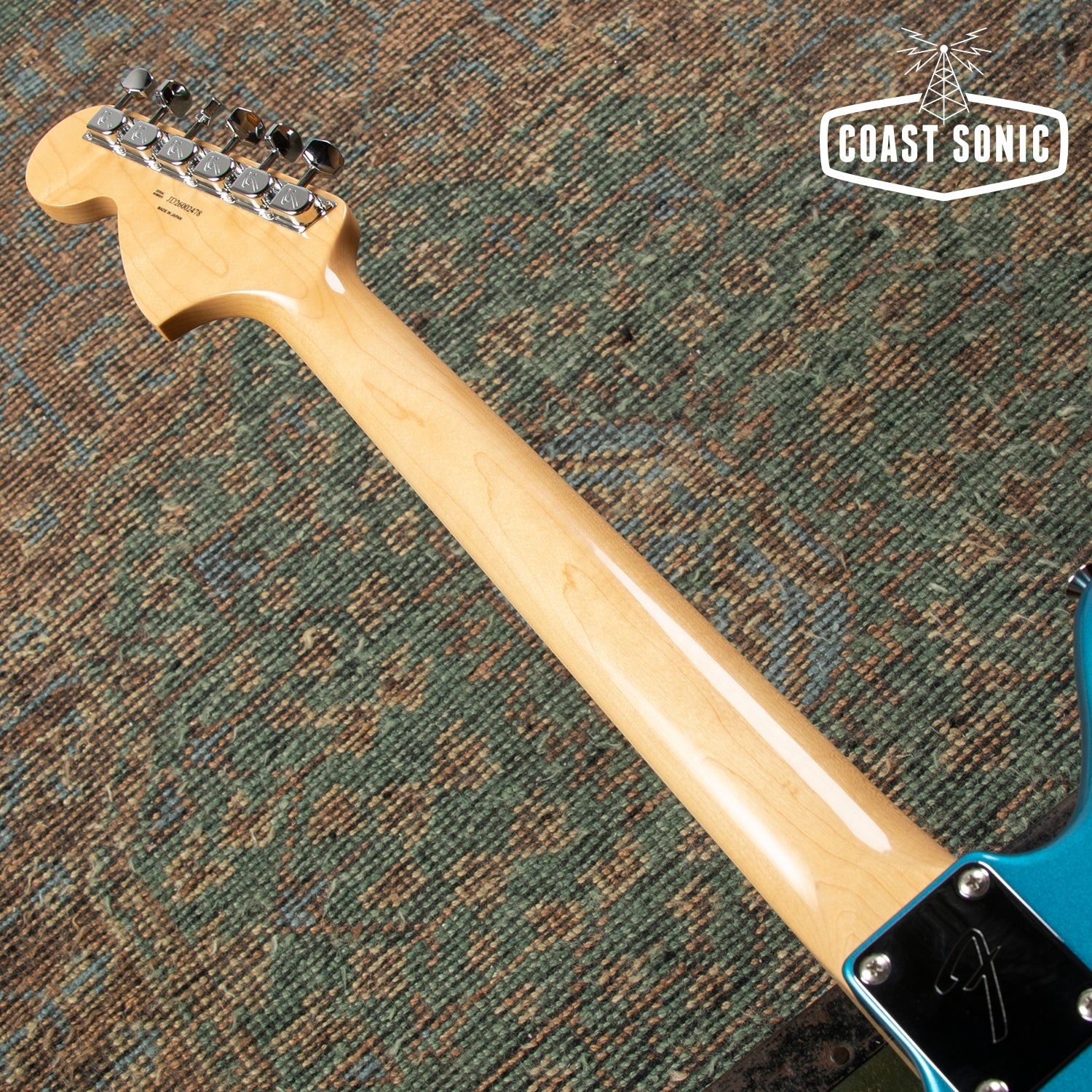 2026 Fender Traditional Late 60s Jaguar Lake Placid Blue w/ matching h