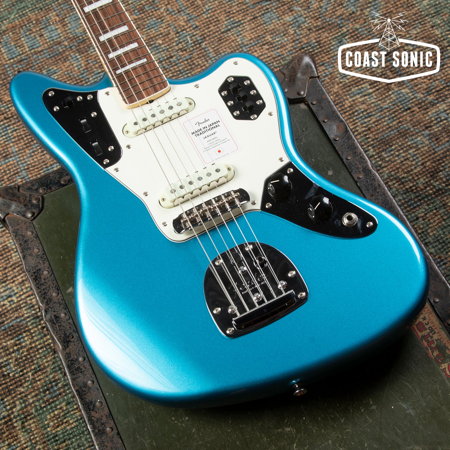2026 Fender Traditional Late 60s Jaguar Lake Placid Blue w/ matching h