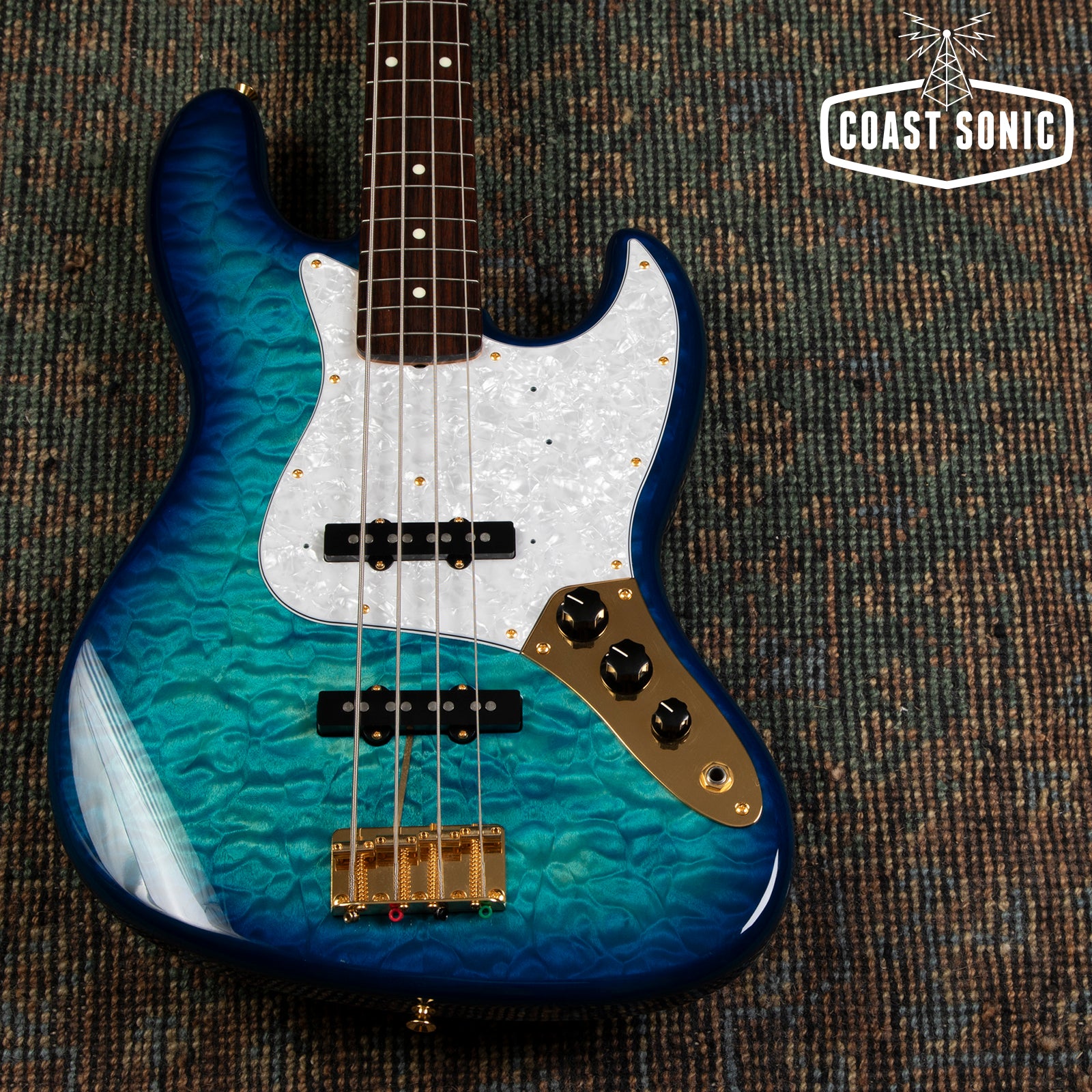 2017 Fender FSR Jazz Bass - Blue Burst