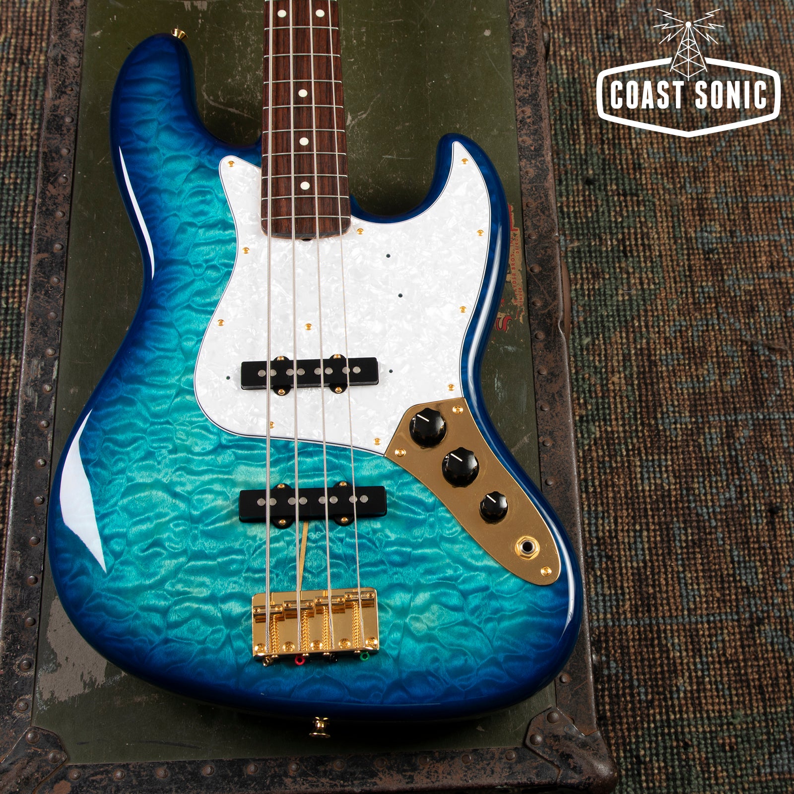 2017 Fender FSR Jazz Bass - Blue Burst