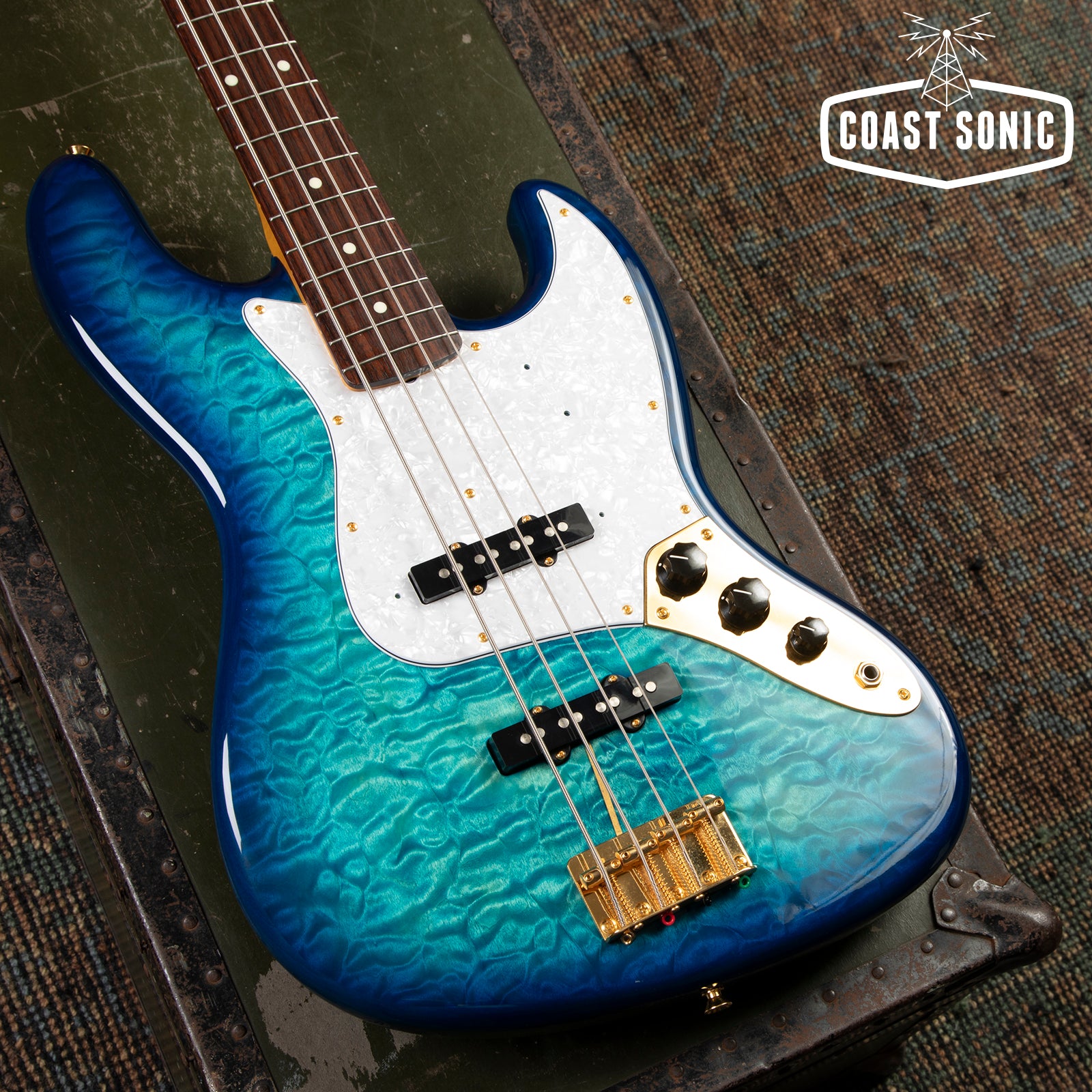 2017 Fender FSR Jazz Bass - Blue Burst