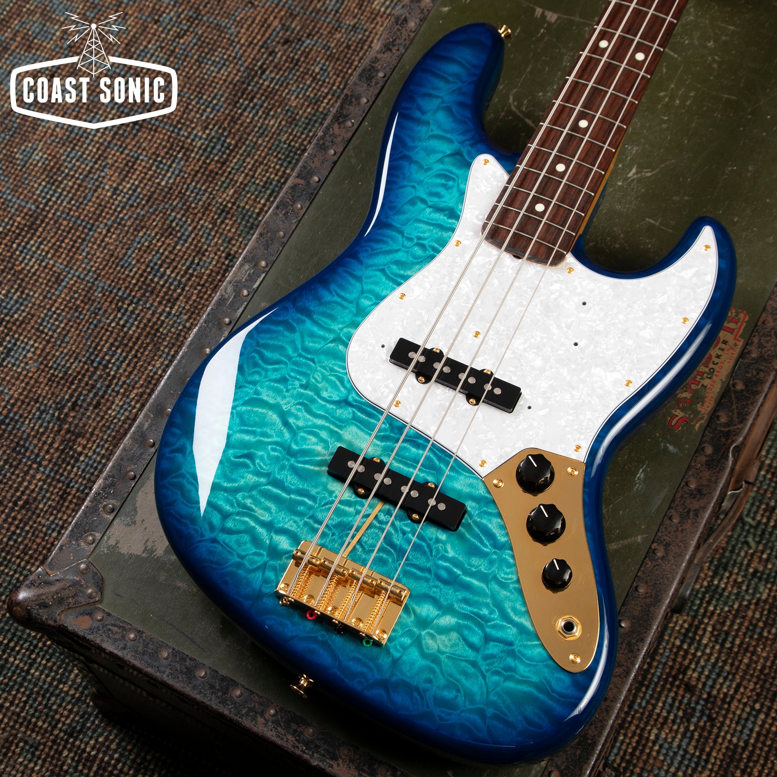 2017 Fender FSR Jazz Bass - Blue Burst